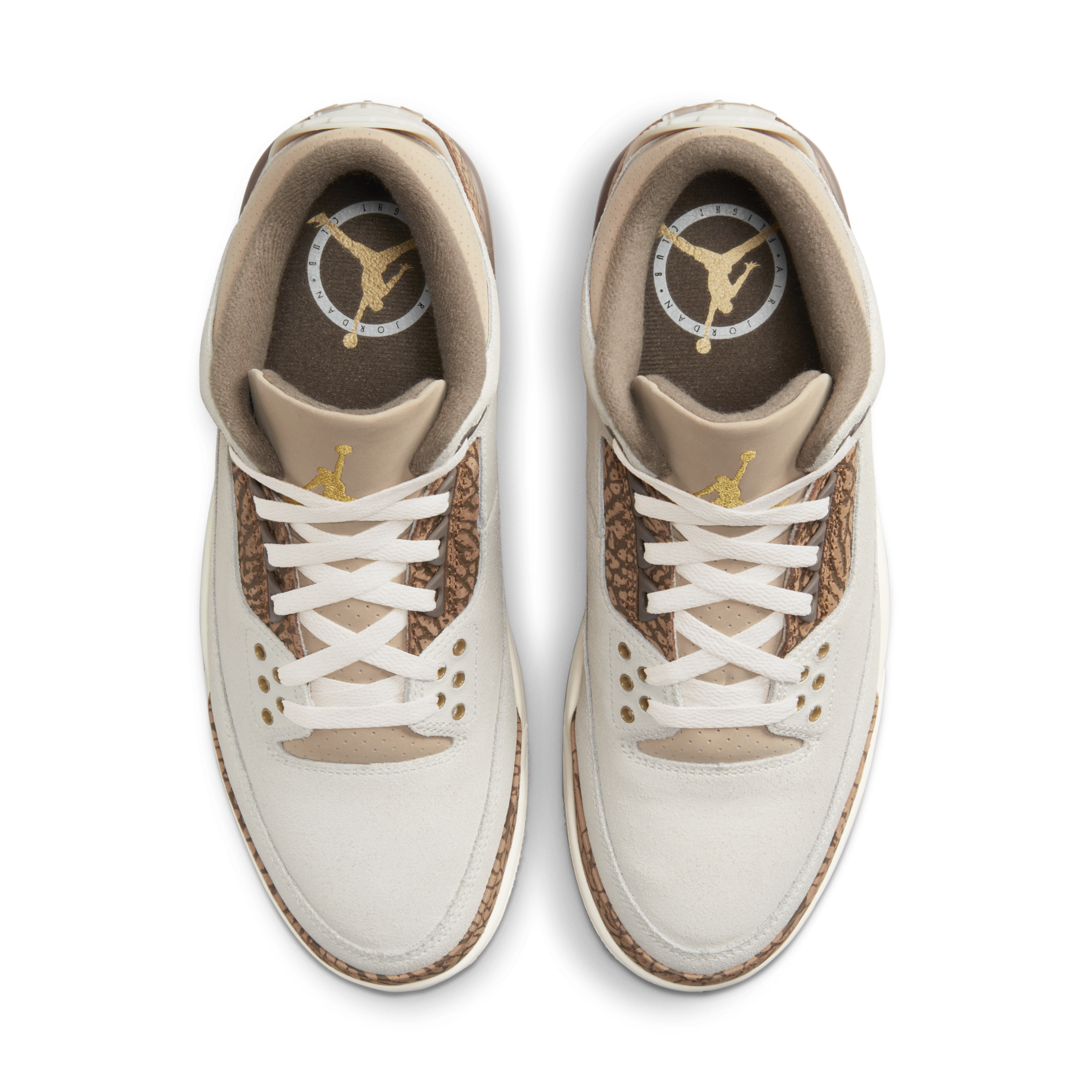 Air Jordan 3 Retro image number 3