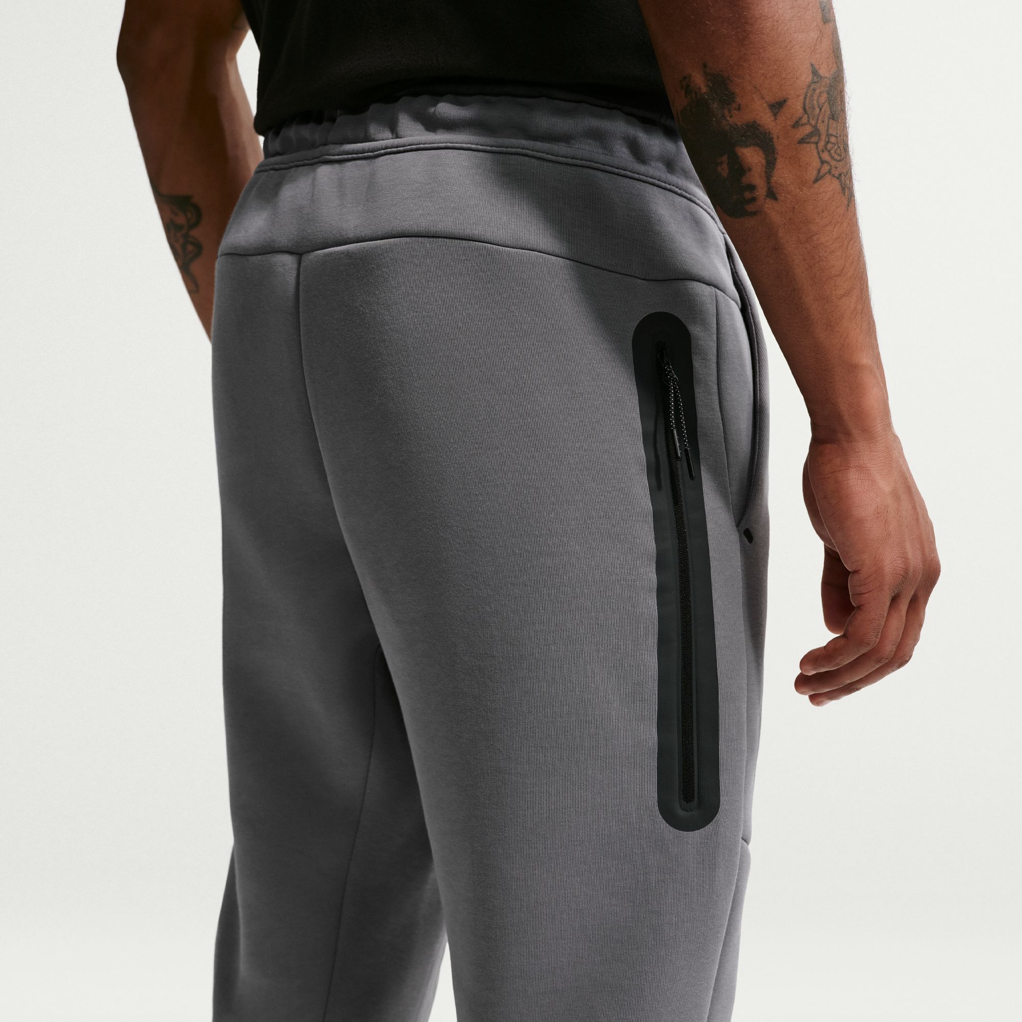 Nike Tech image number 3