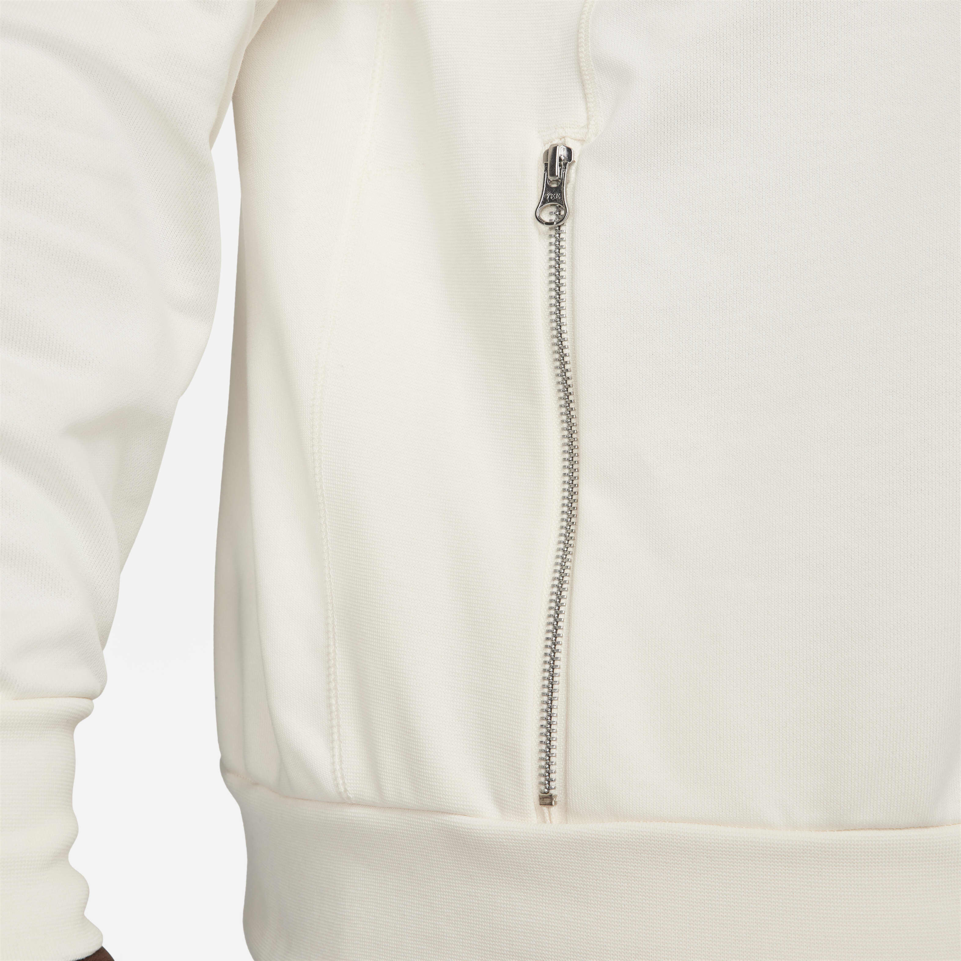 جيانيس ستاندرد ايشيو image number 10