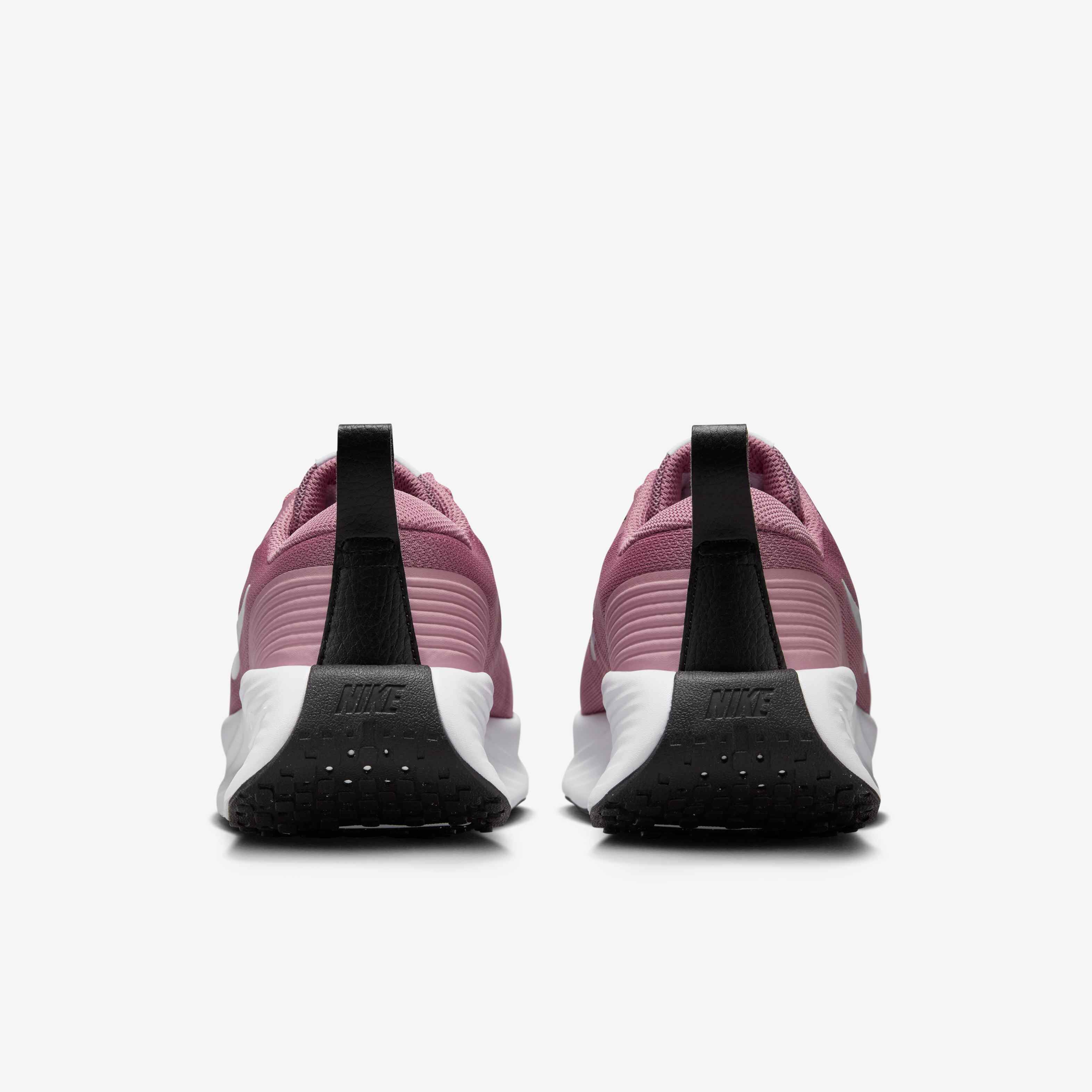 نايكي برومينا image number 5