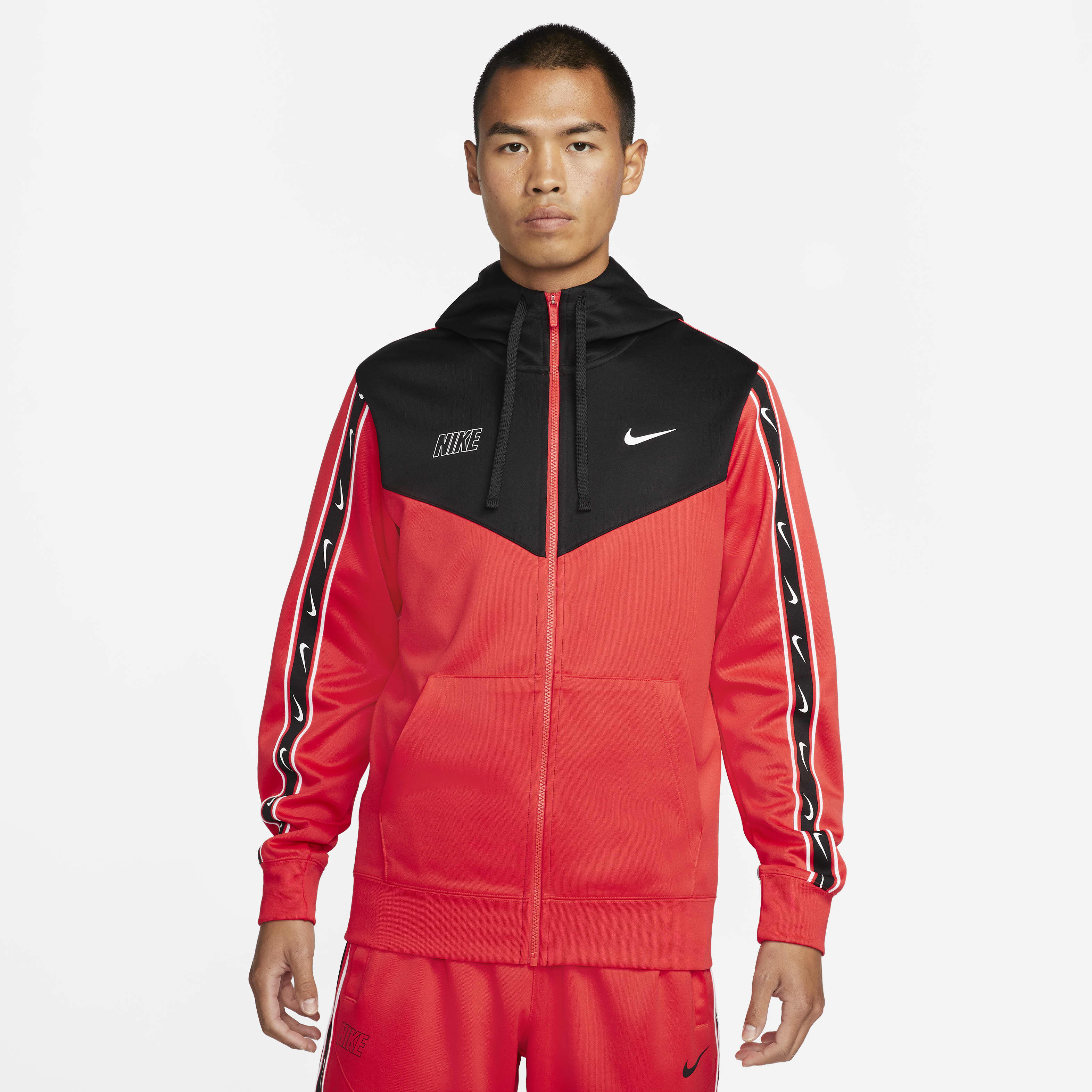 Nike Sportswear Repeat image number 0