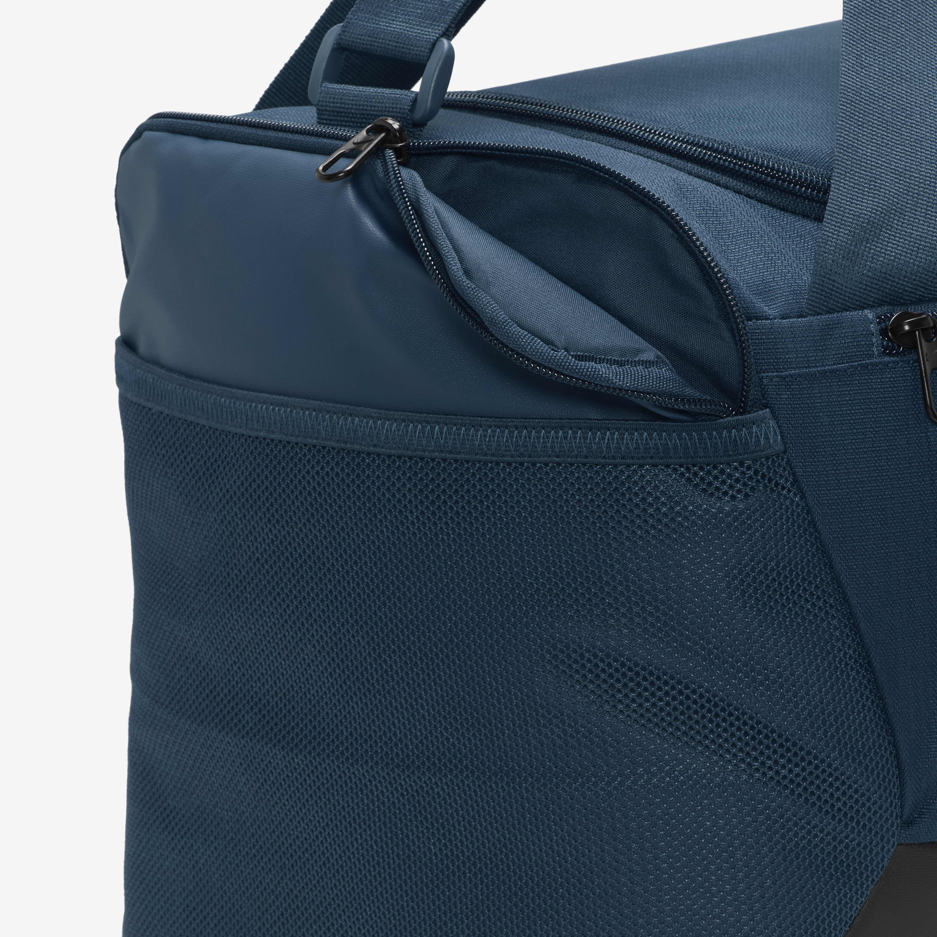 Nike advantage duffel bag clearance