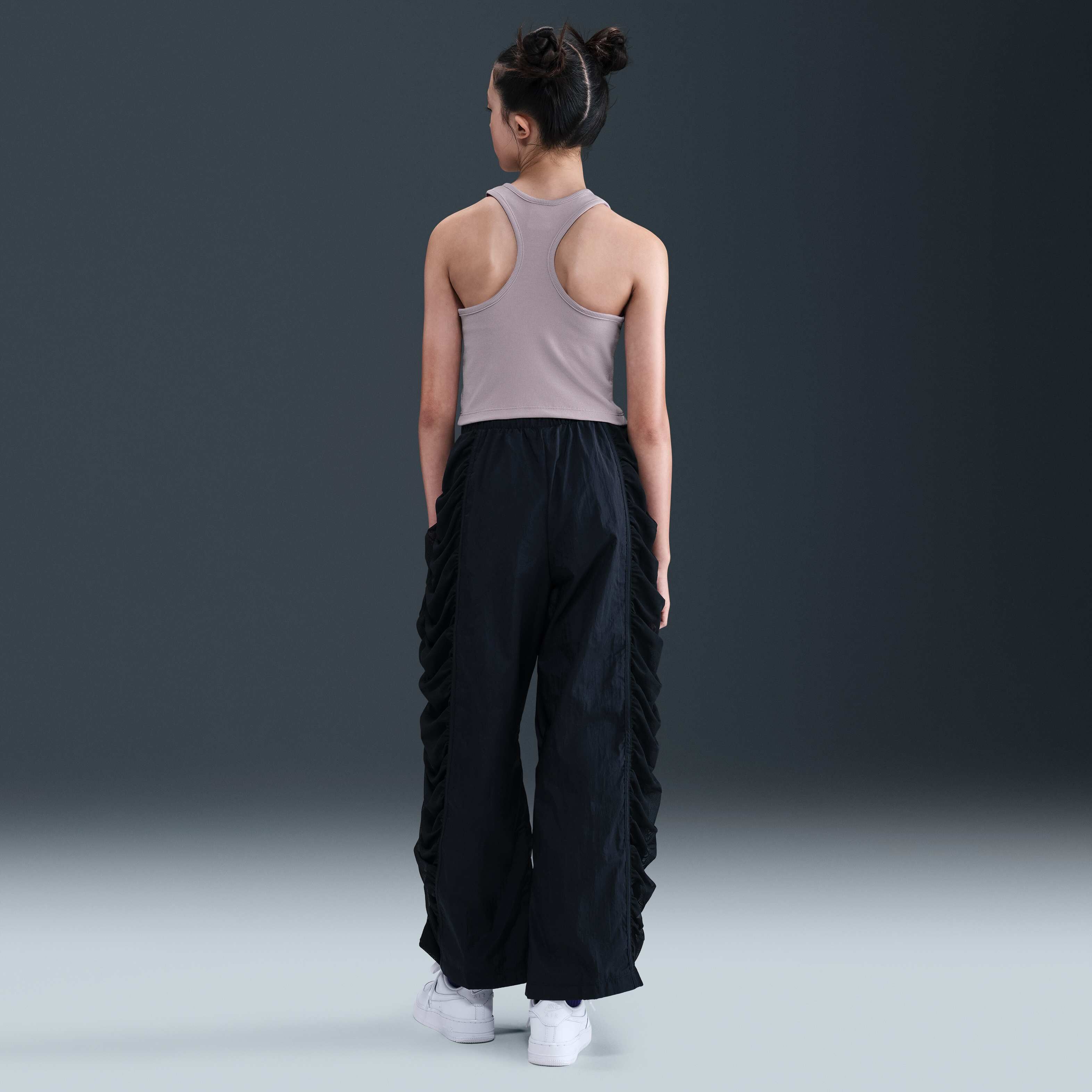 نايكي سبورتسوير image number 4