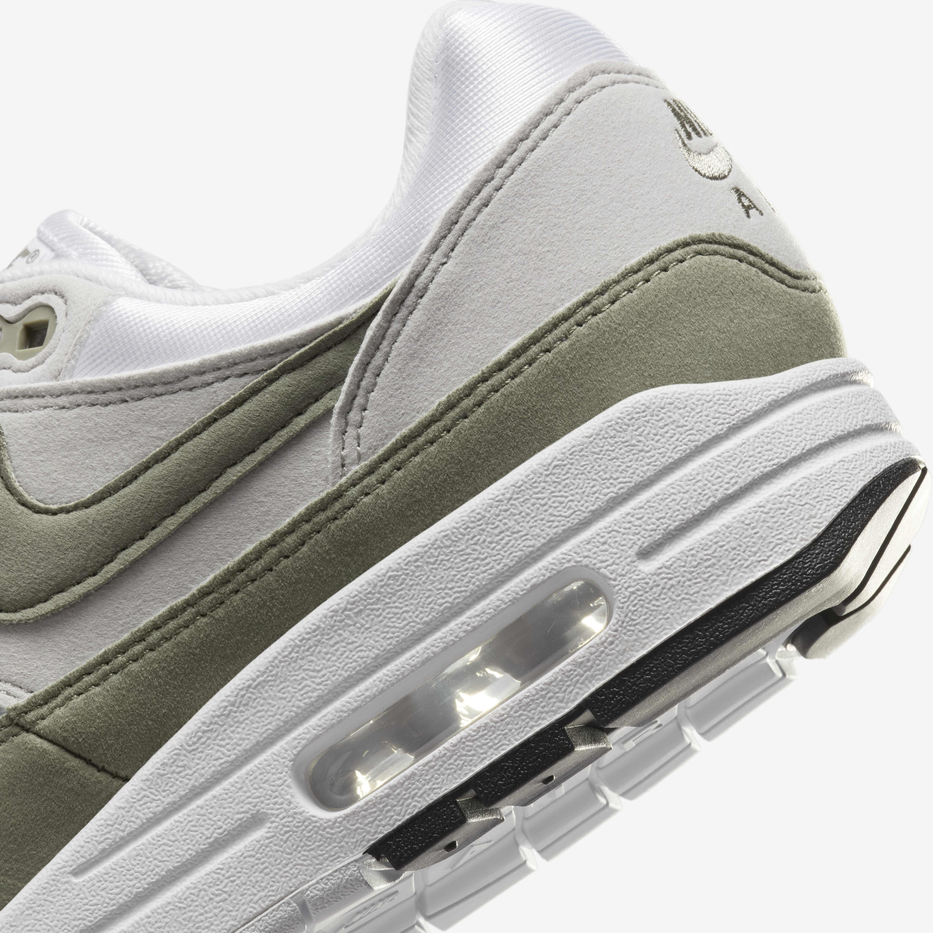 Nike Air Max 1 image number 7