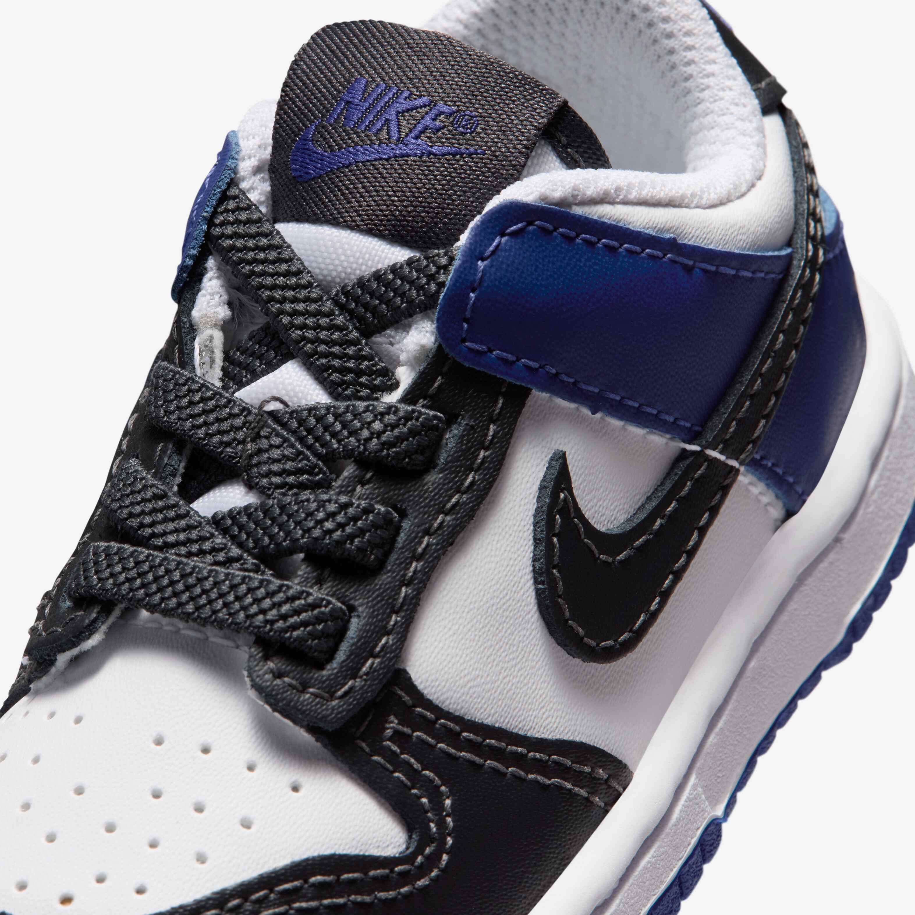 Nike Dunk Low image number 6
