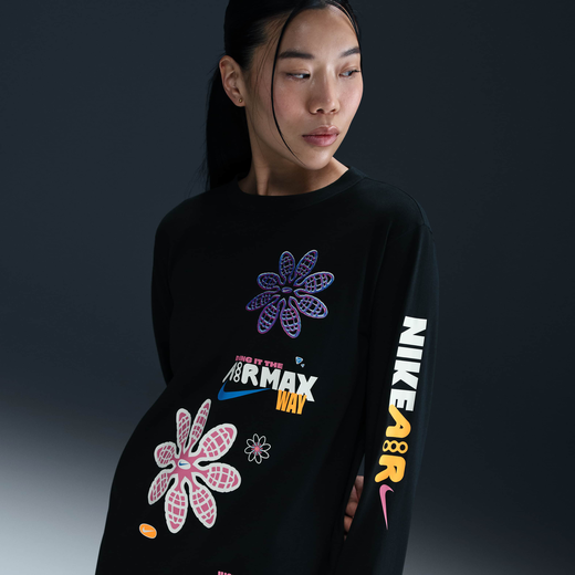 نايكي سبورتسوير