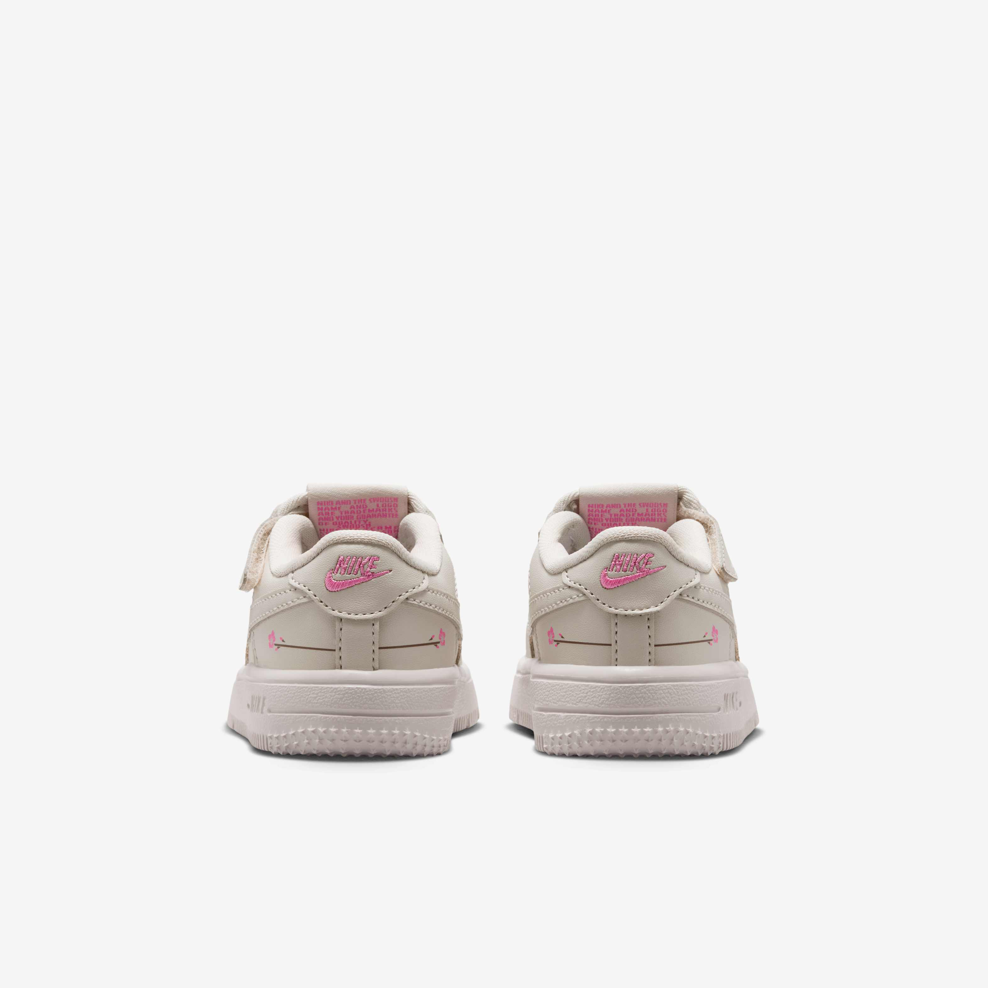 Nike Force 1 Low EasyOn image number 5