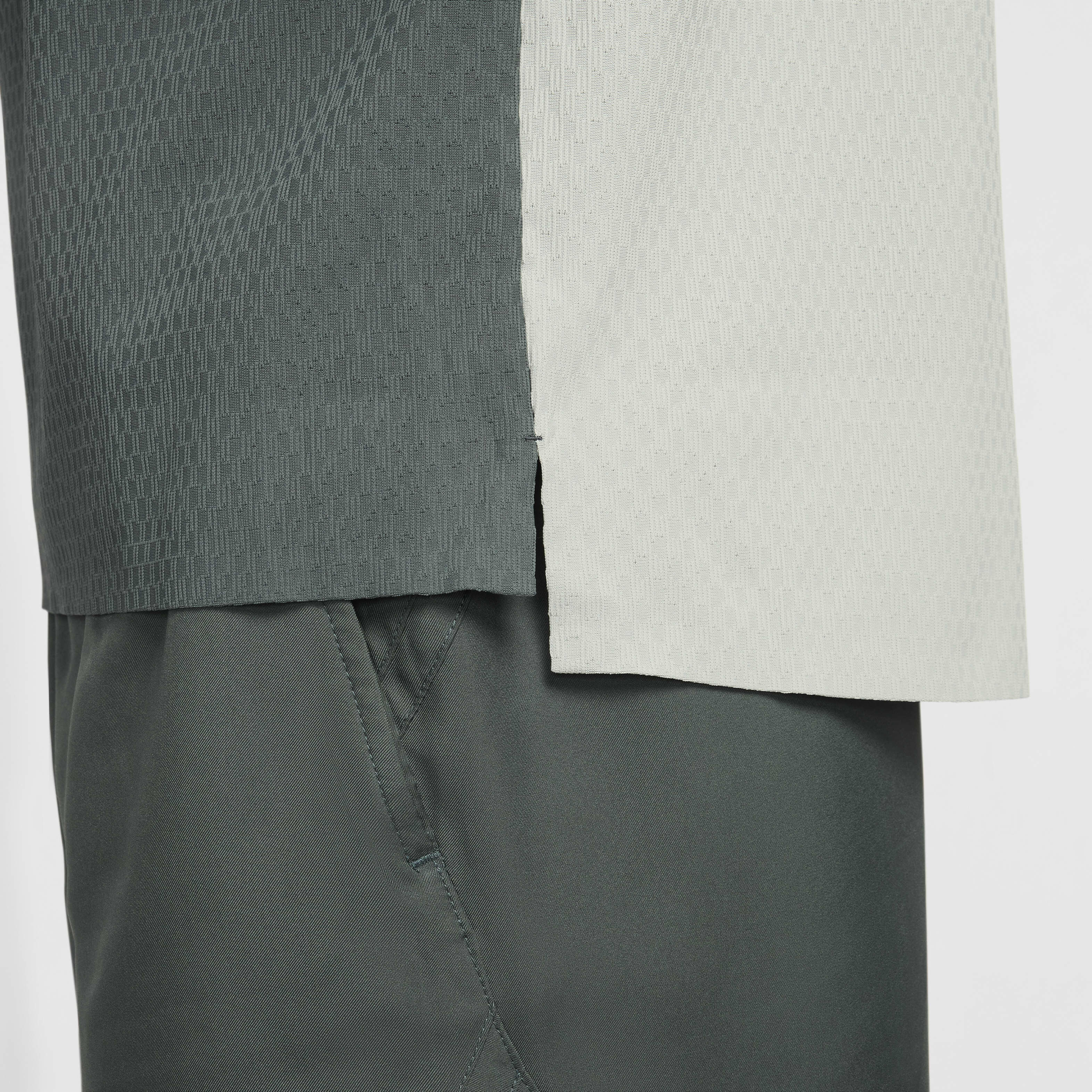 نايكي كورت سلام التيميت image number 4