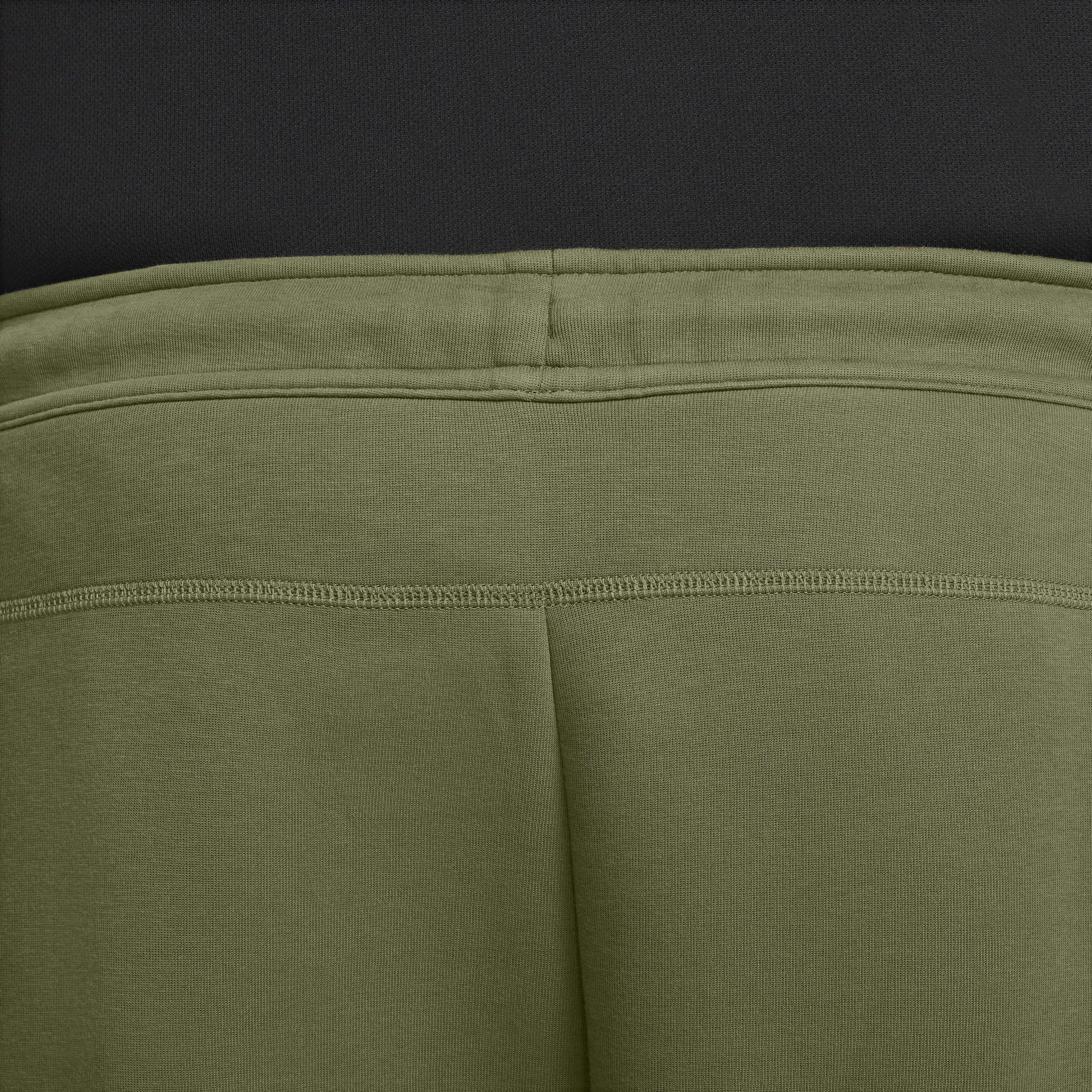 Nike Sportswear Tech Fleece image number 16
