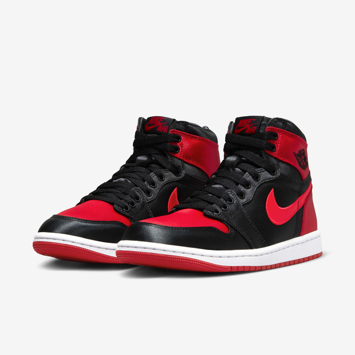 Air Jordan 1 High OG 'Satin Bred' image number 4 Air Jordan 1 High OG 'Satin Bred' image number 4