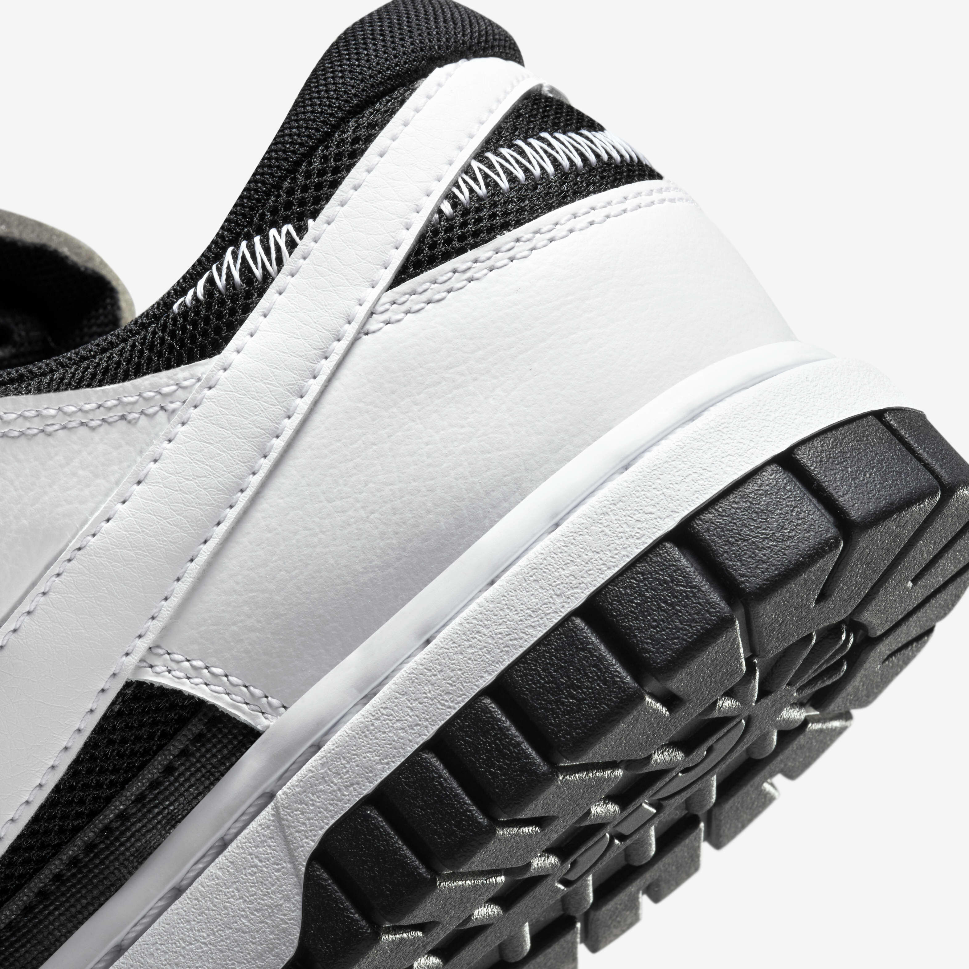 Buy Nike Air Dunk Jumbo Men's Shoes - Black/White | Nike