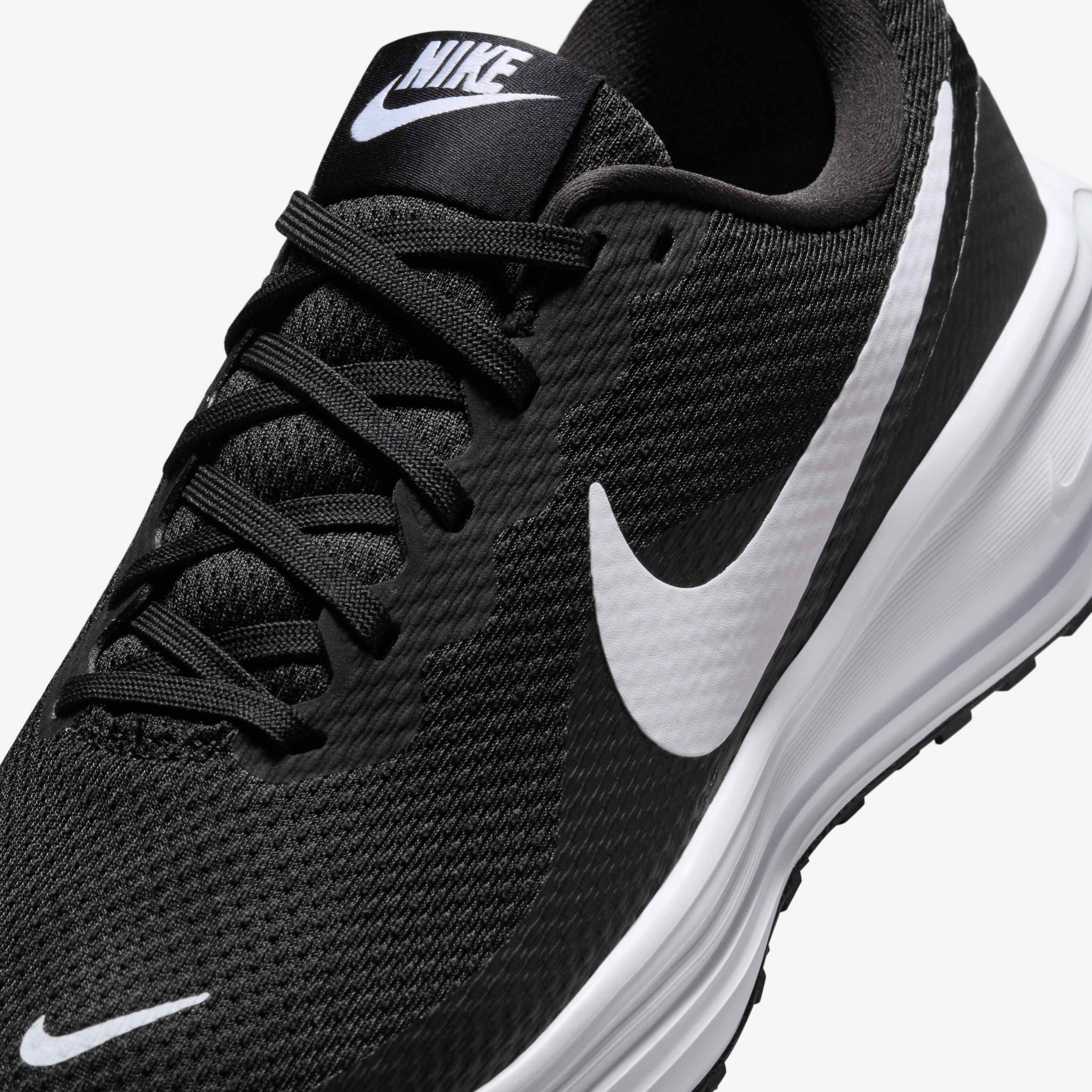 Nike Revolution 8 image number 6