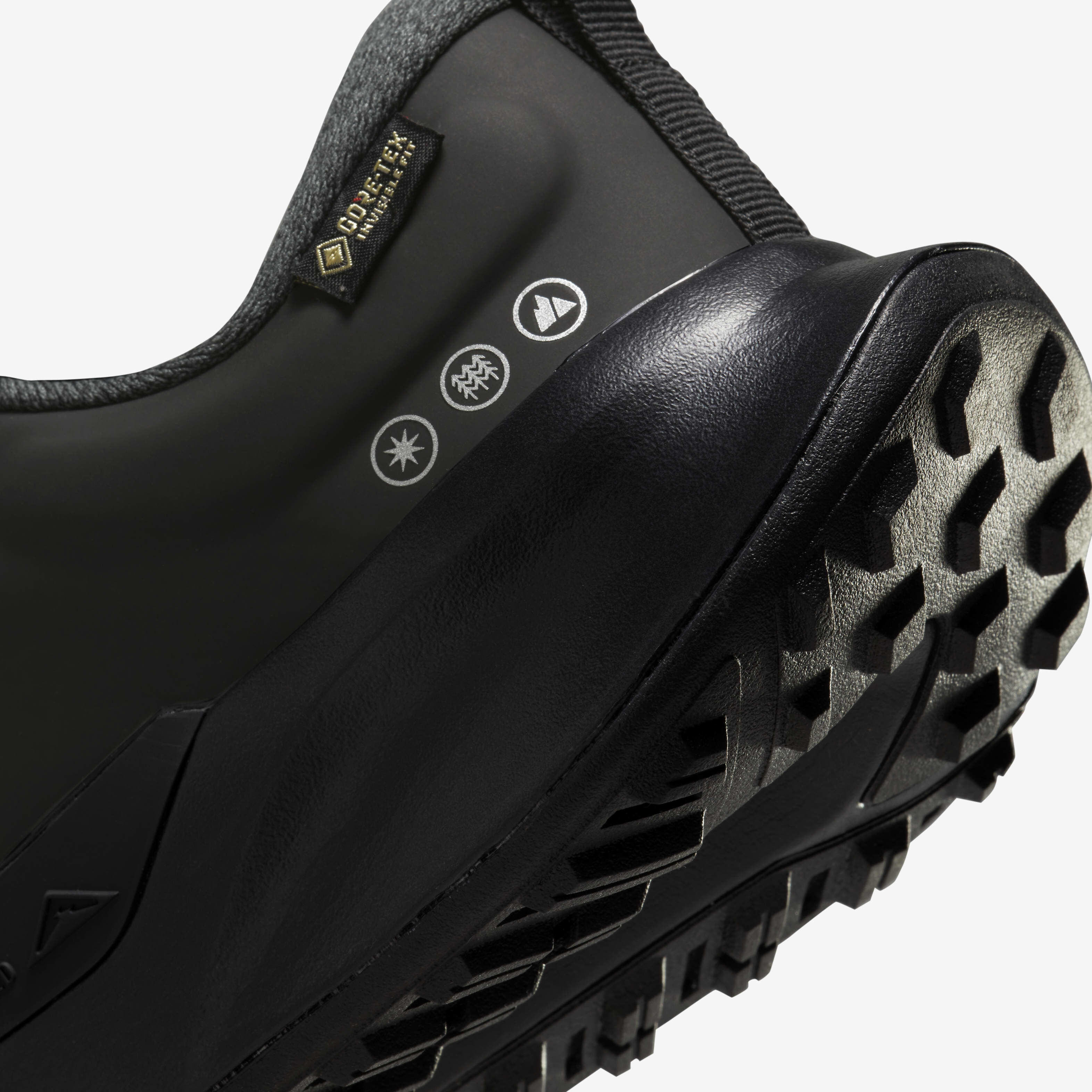 Nike Juniper Trail 2 GORE-TEX Men's Waterproof Trail-Running Shoes. Nike PT