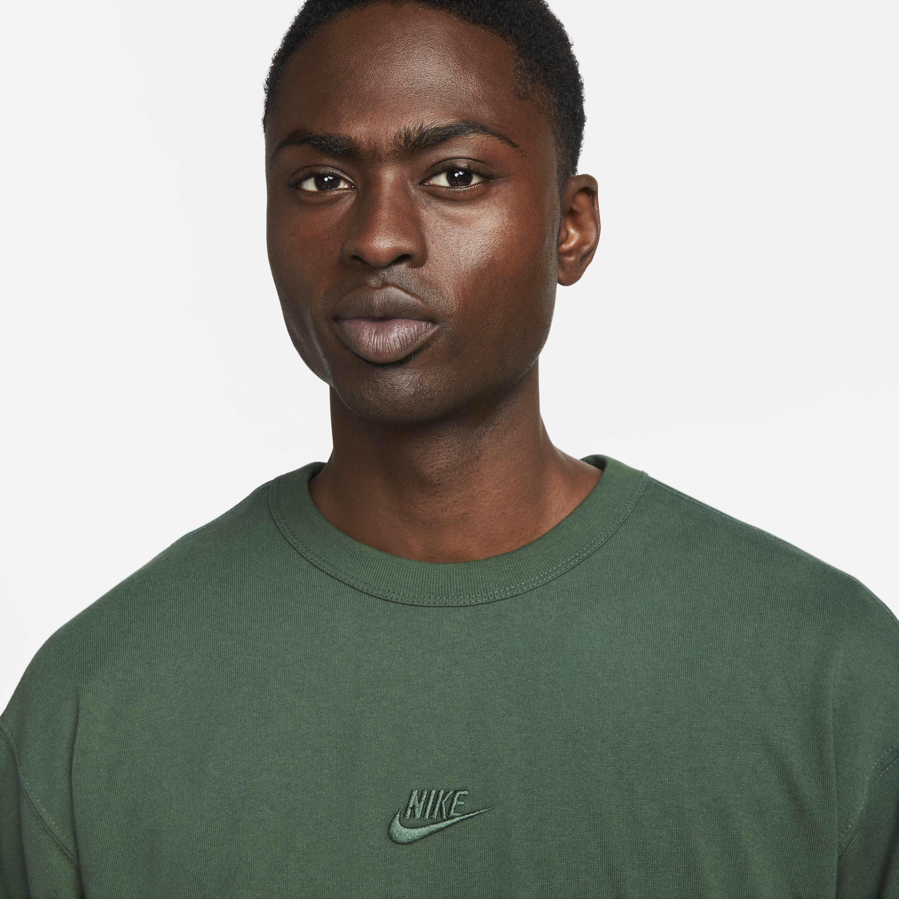 Nike Sportswear Premium Essentials image number 2
