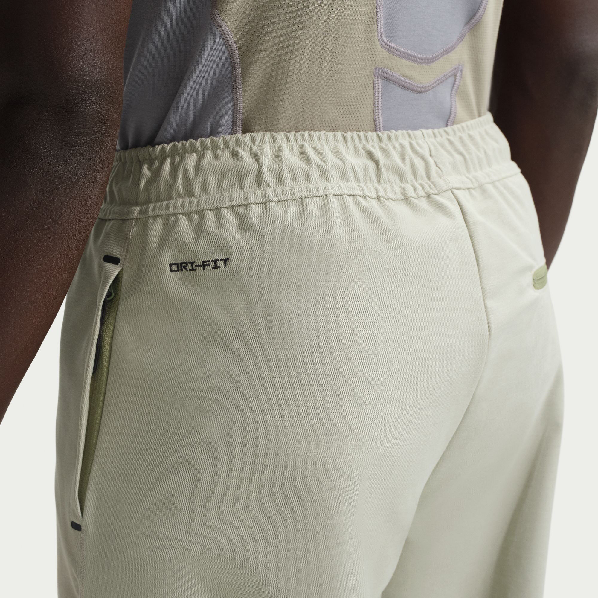 نايكي تك image number 4