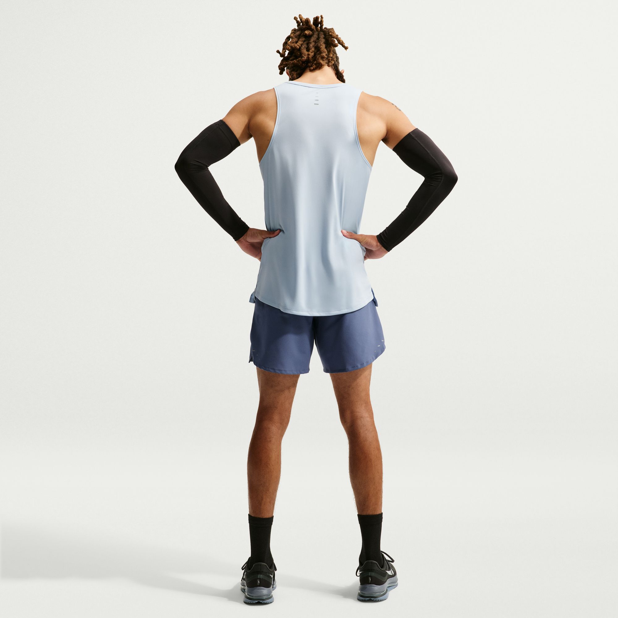 Nike Stride image number 1
