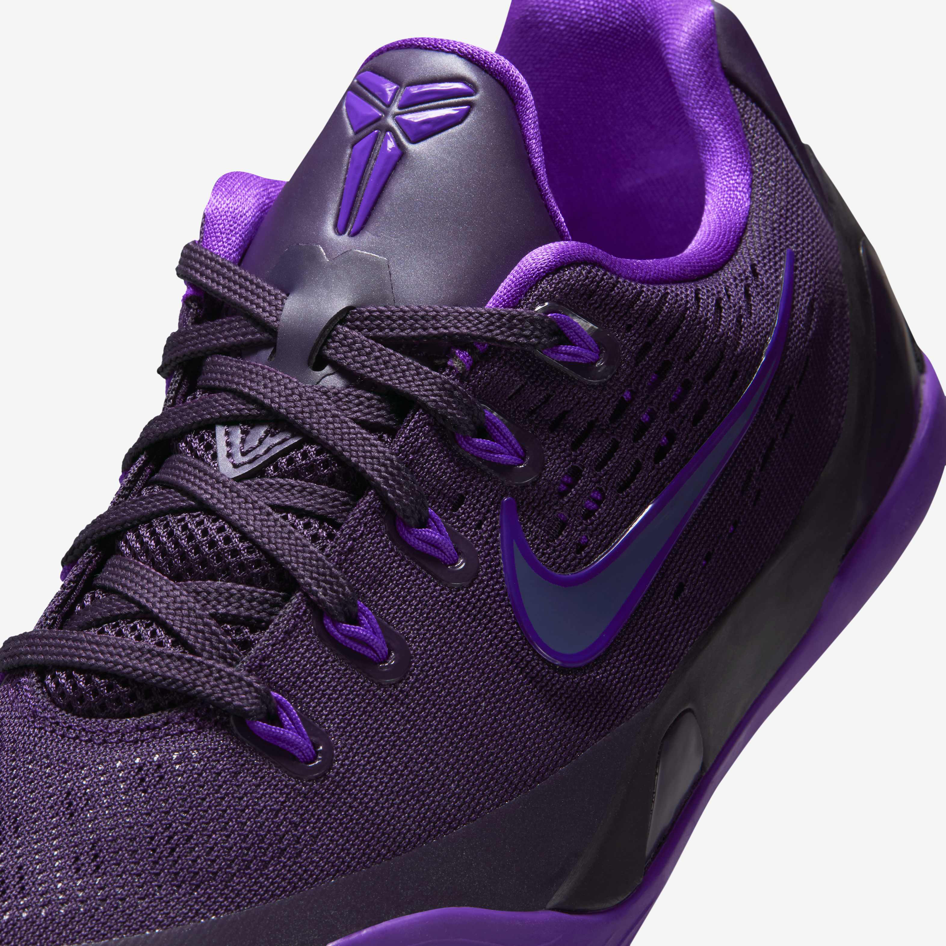 Kobe IX Low EM 'Stitches' image number 6