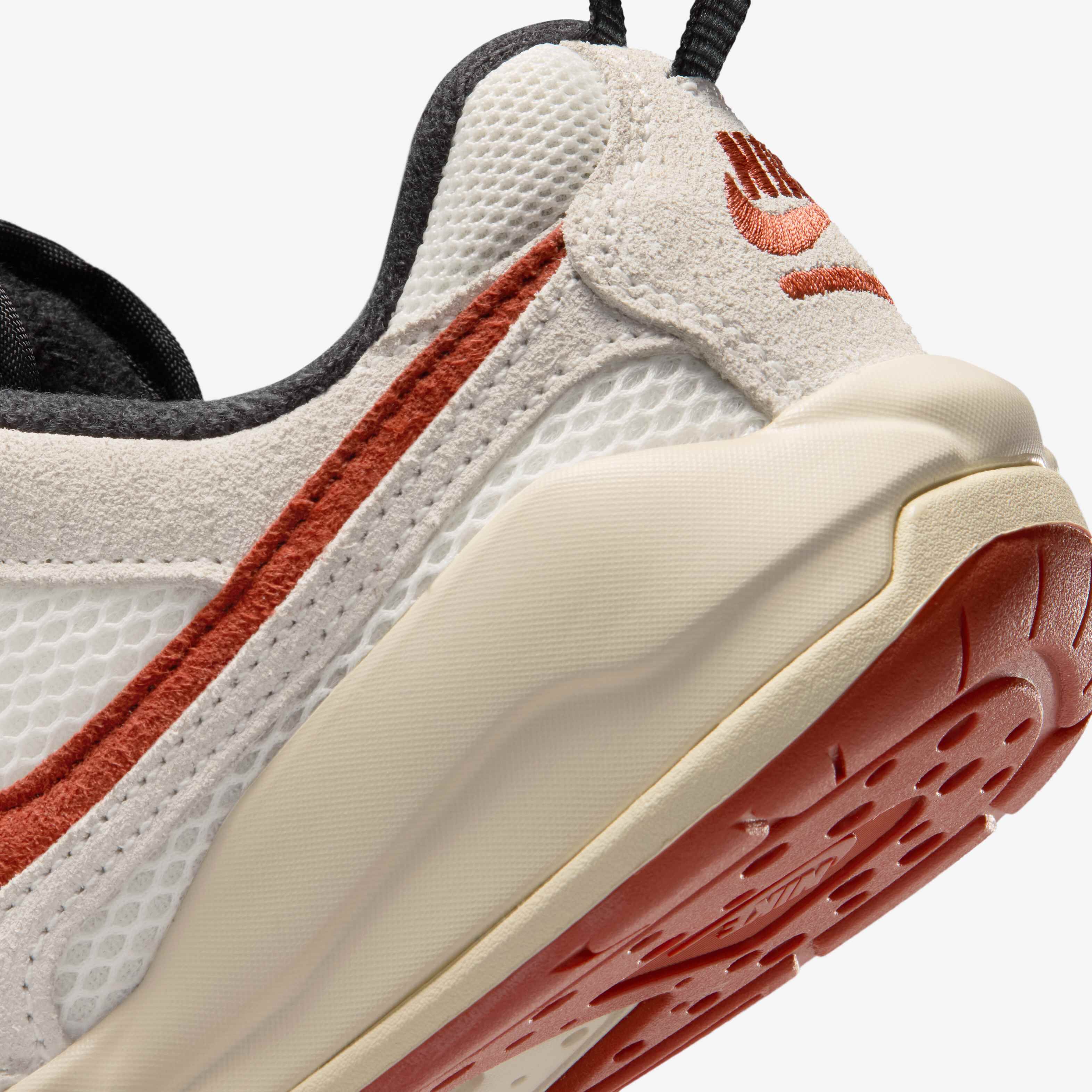 جوردن كمفرت ايرا image number 7