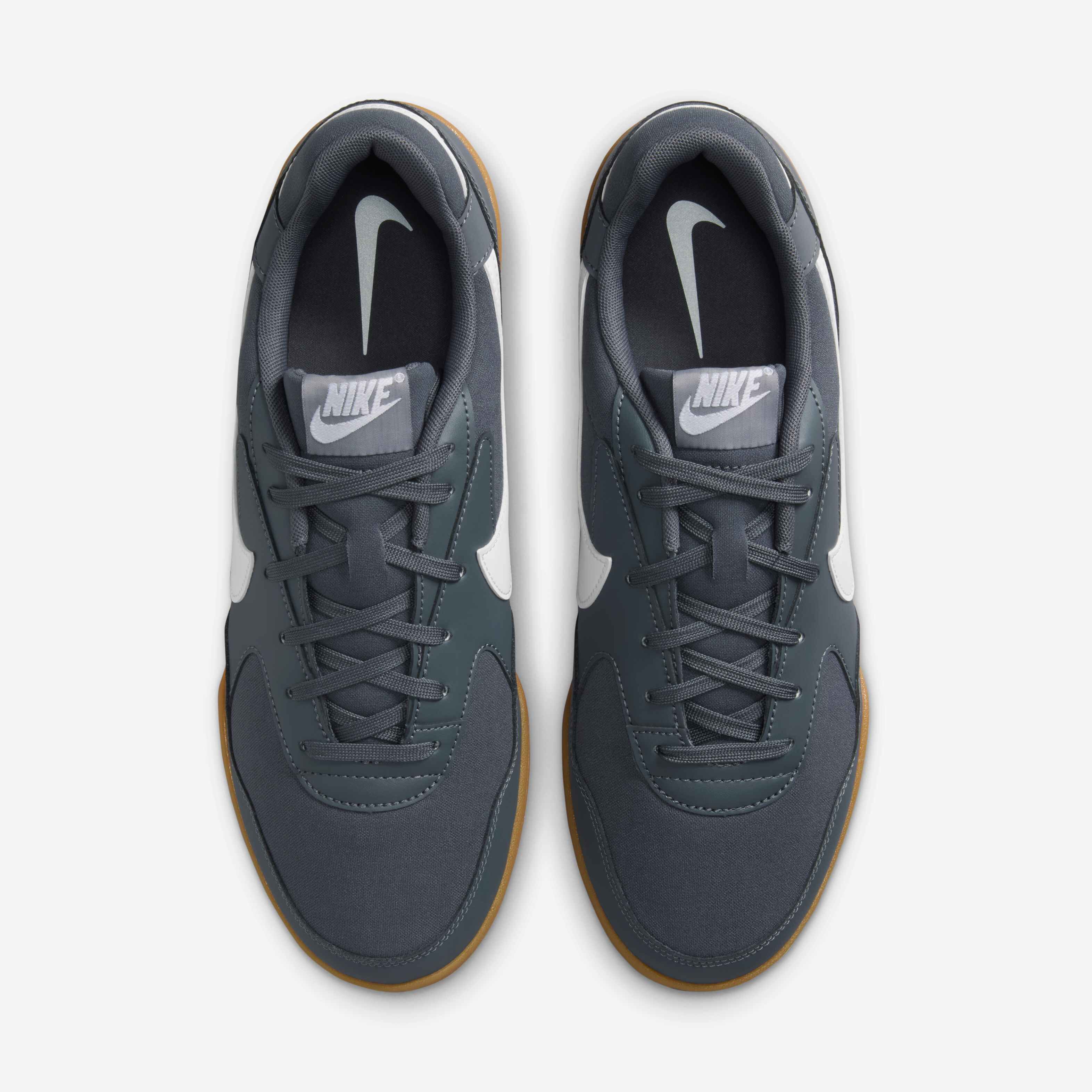 نايكي تيرا مانتا image number 3