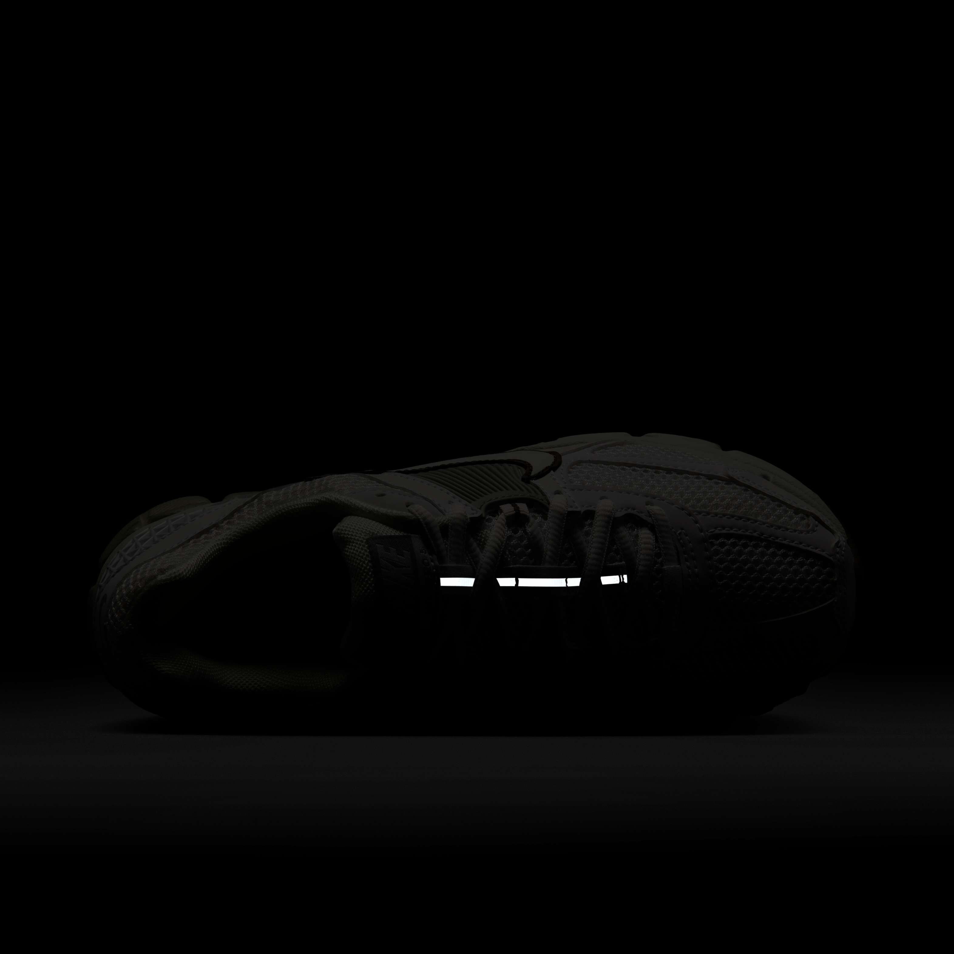 Nike Zoom Vomero 5 image number 8