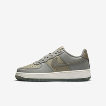 Nike Air Force 1 LV8