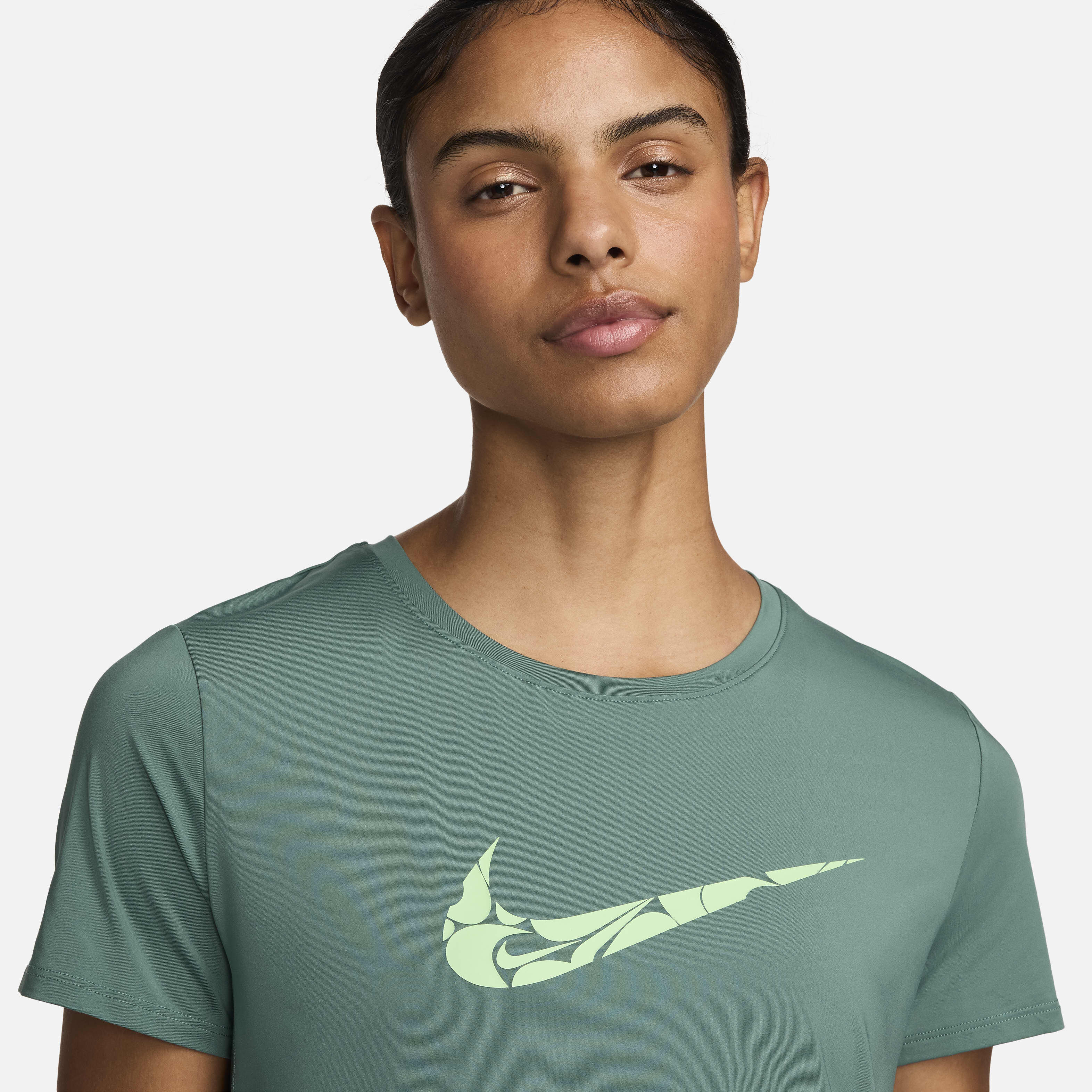 Women's dri-fit legend short sleeve t-shirt best sale