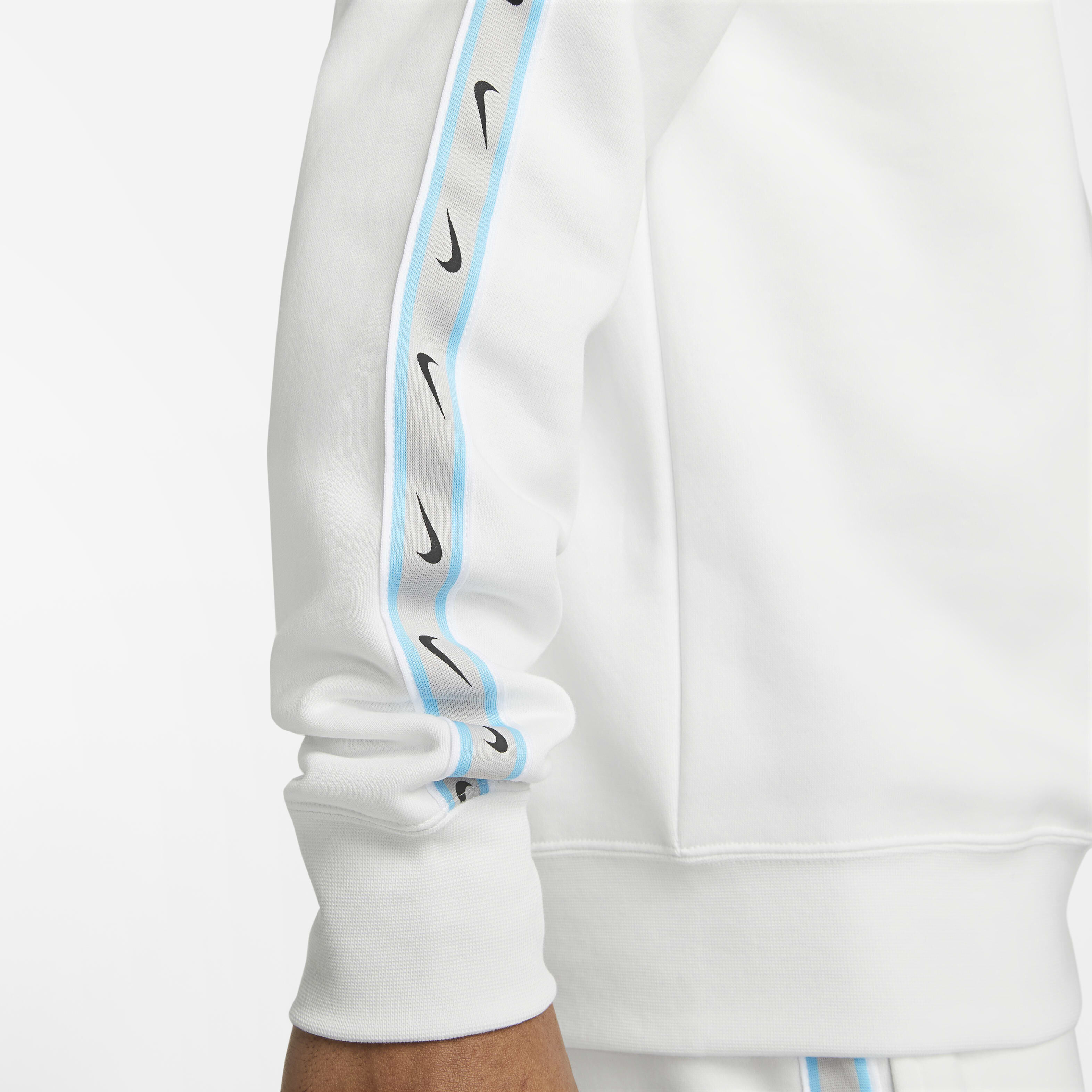 Nike Sportswear Repeat image number 3