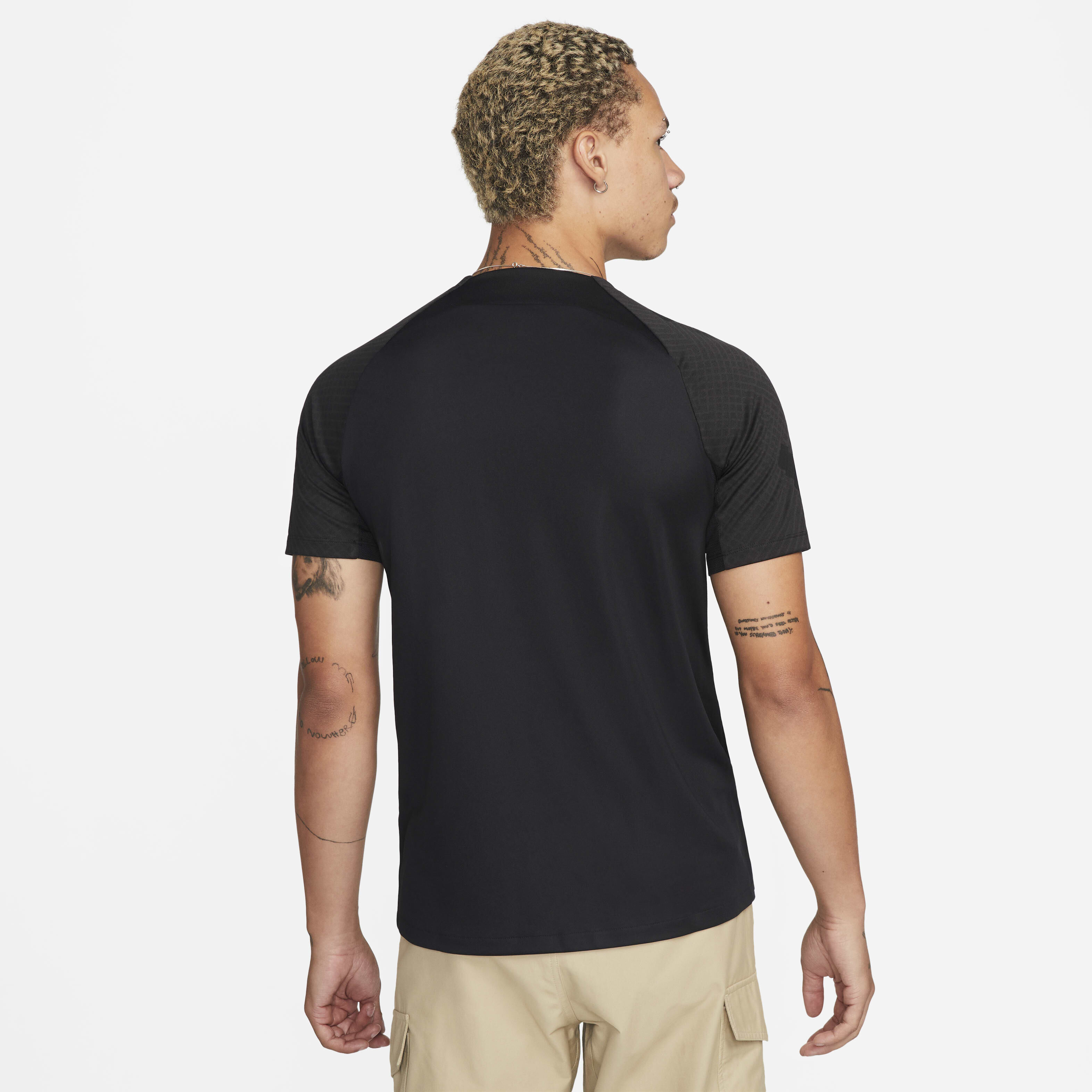 Chelsea F.C. Strike image number 1