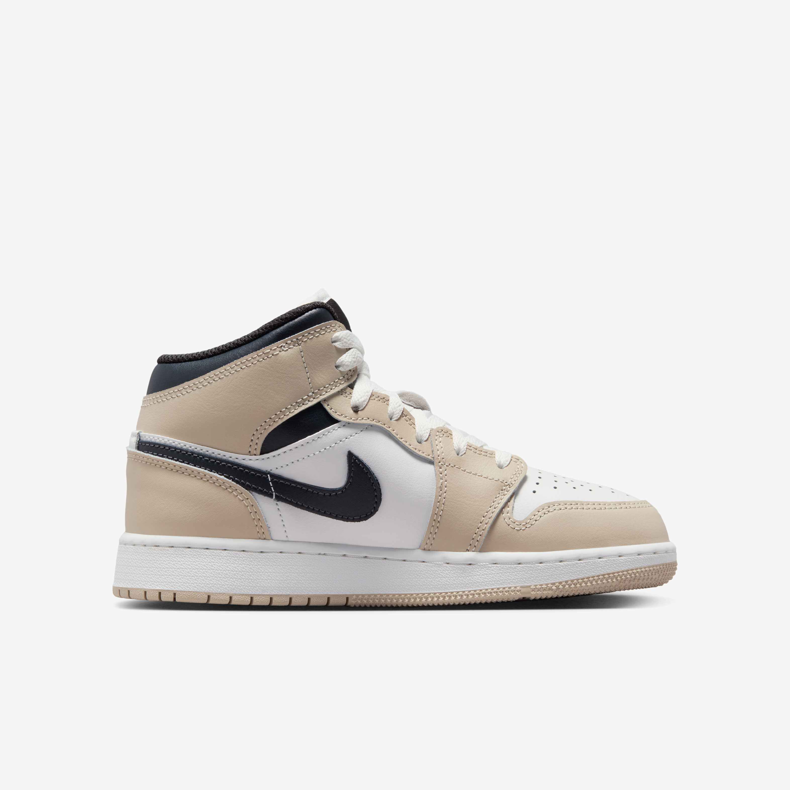 اير جوردن 1 ميد image number 2