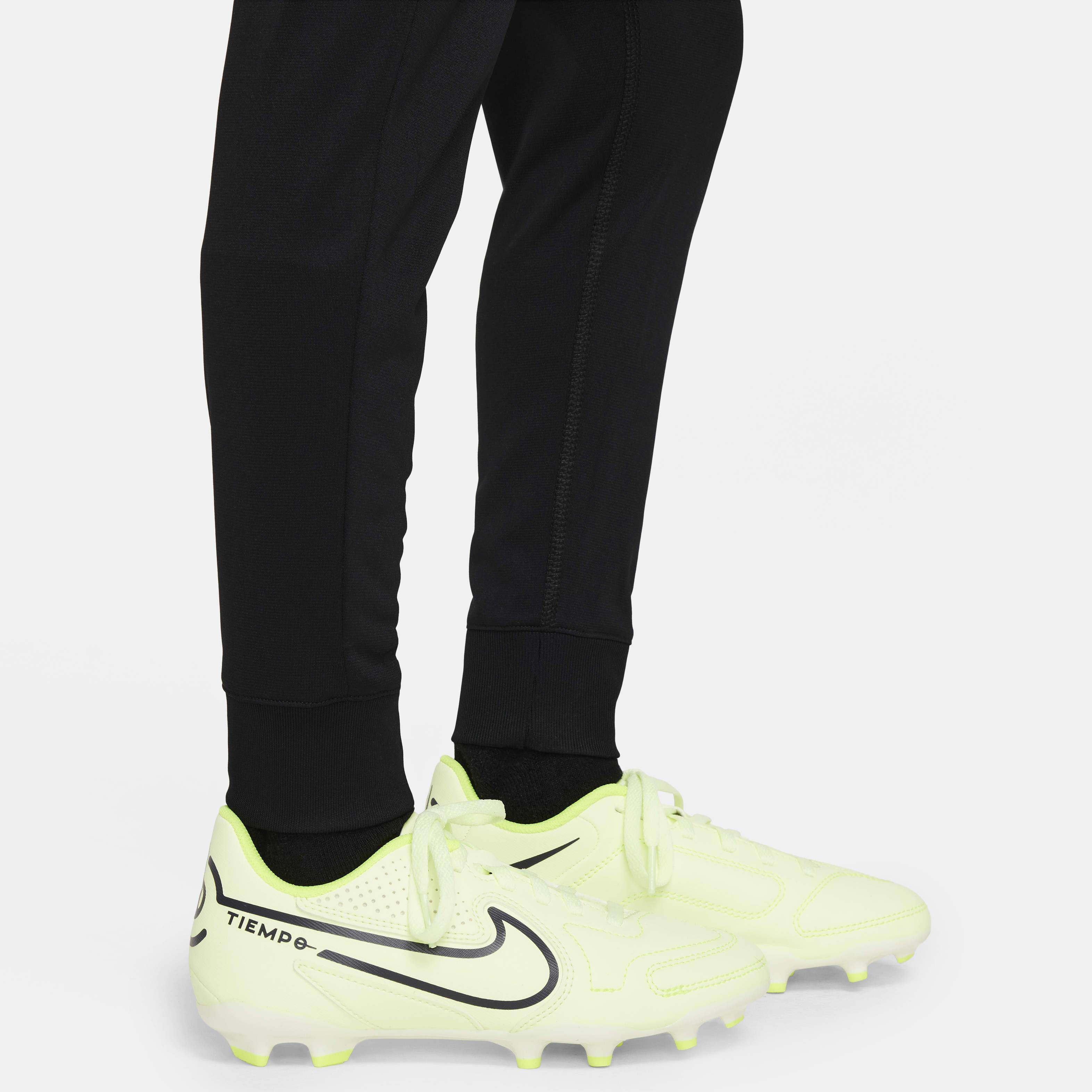 Liverpool F.C. Strike image number 11