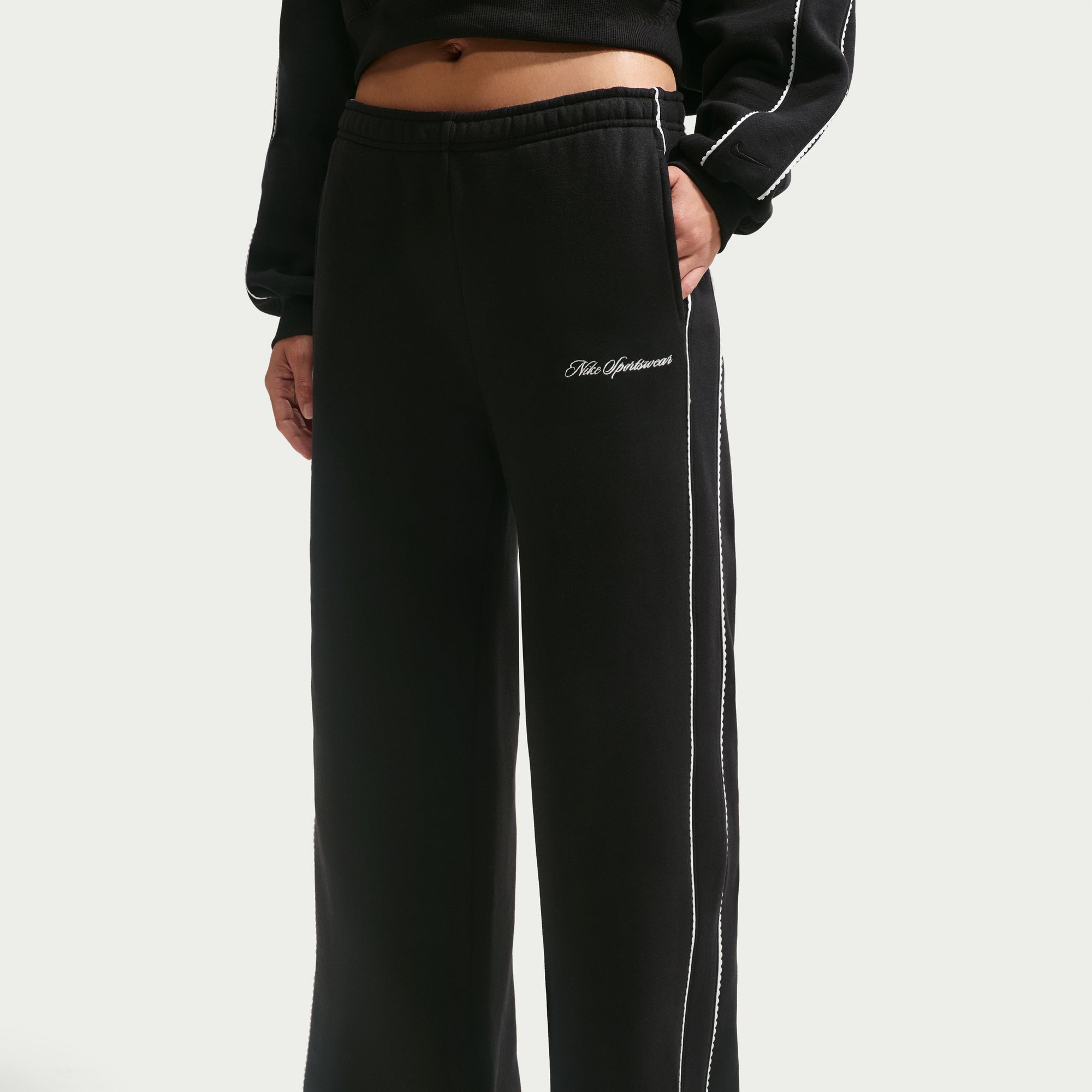 Nike Studio Fleece Medium Weight image number 3