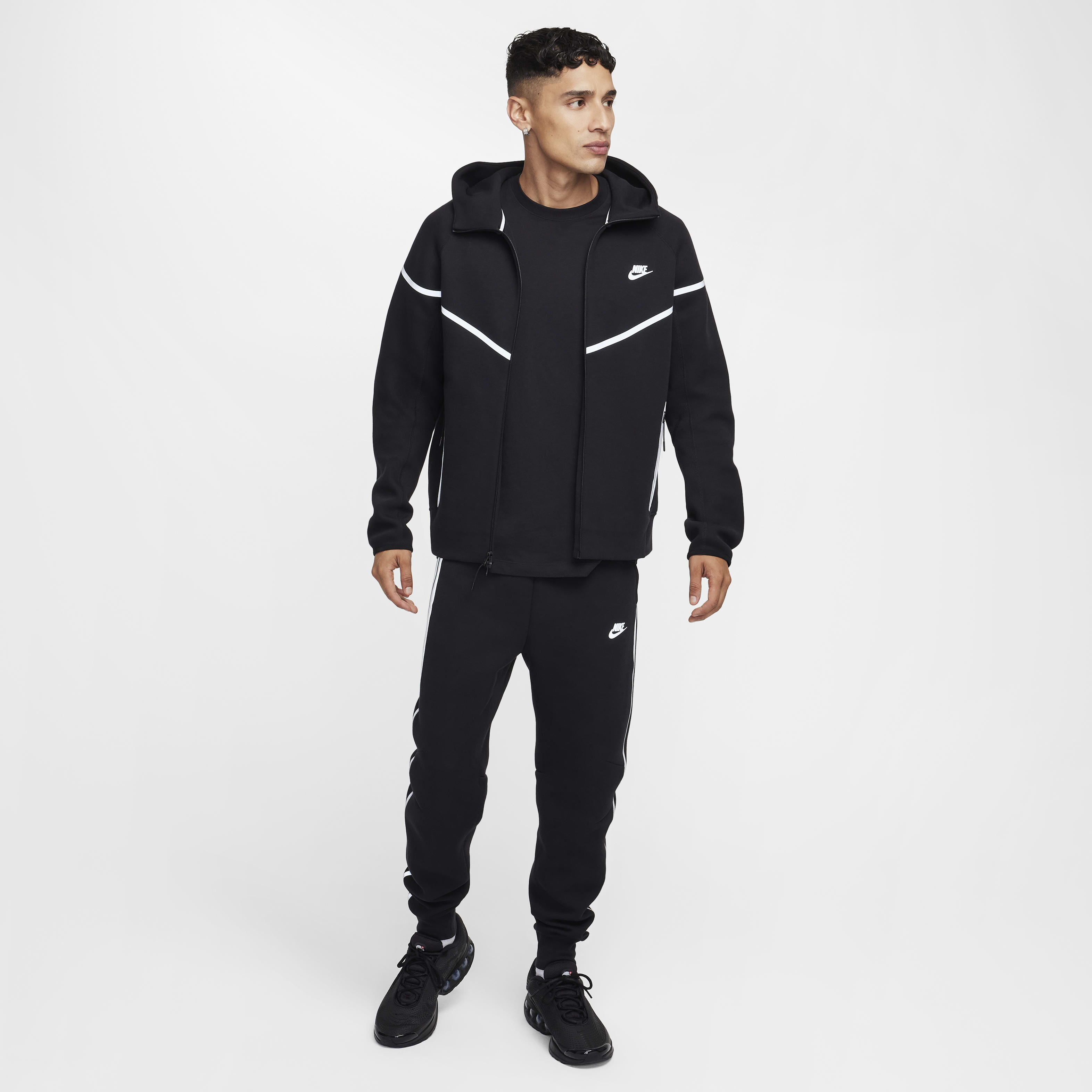 Nike tech windrunner tracksuit on sale