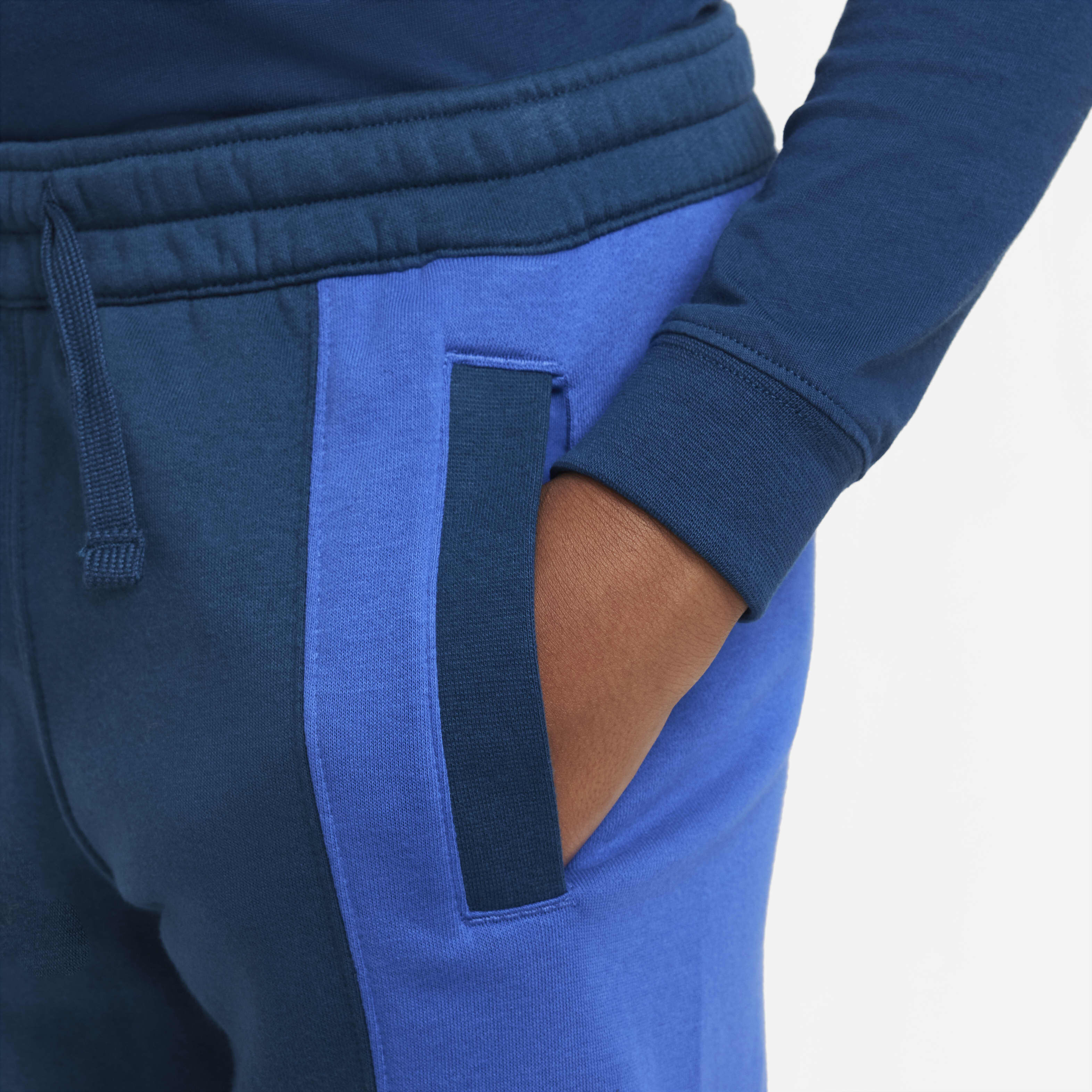 Nike Sportswear image number 3