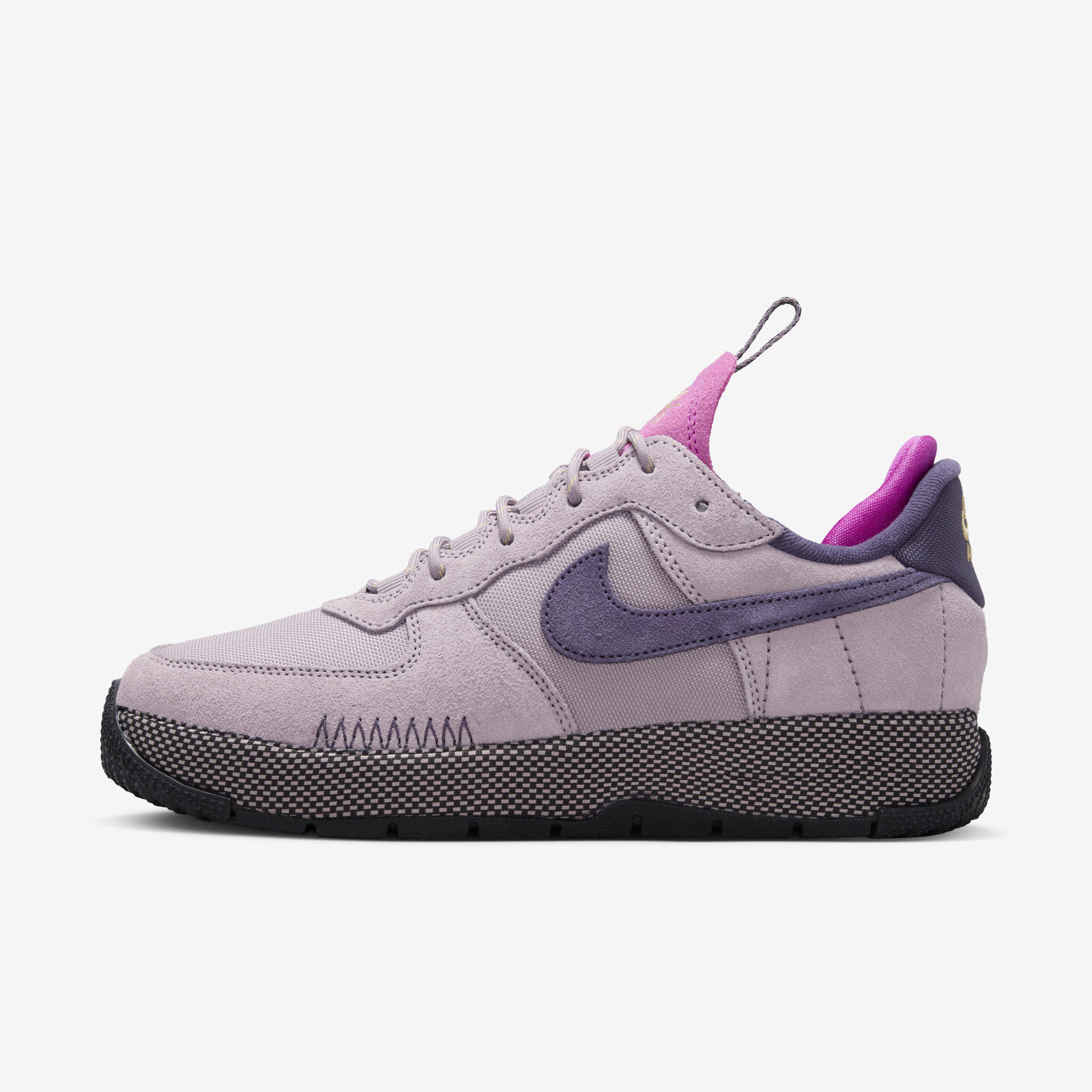 How do women's air force 1 fit hotsell