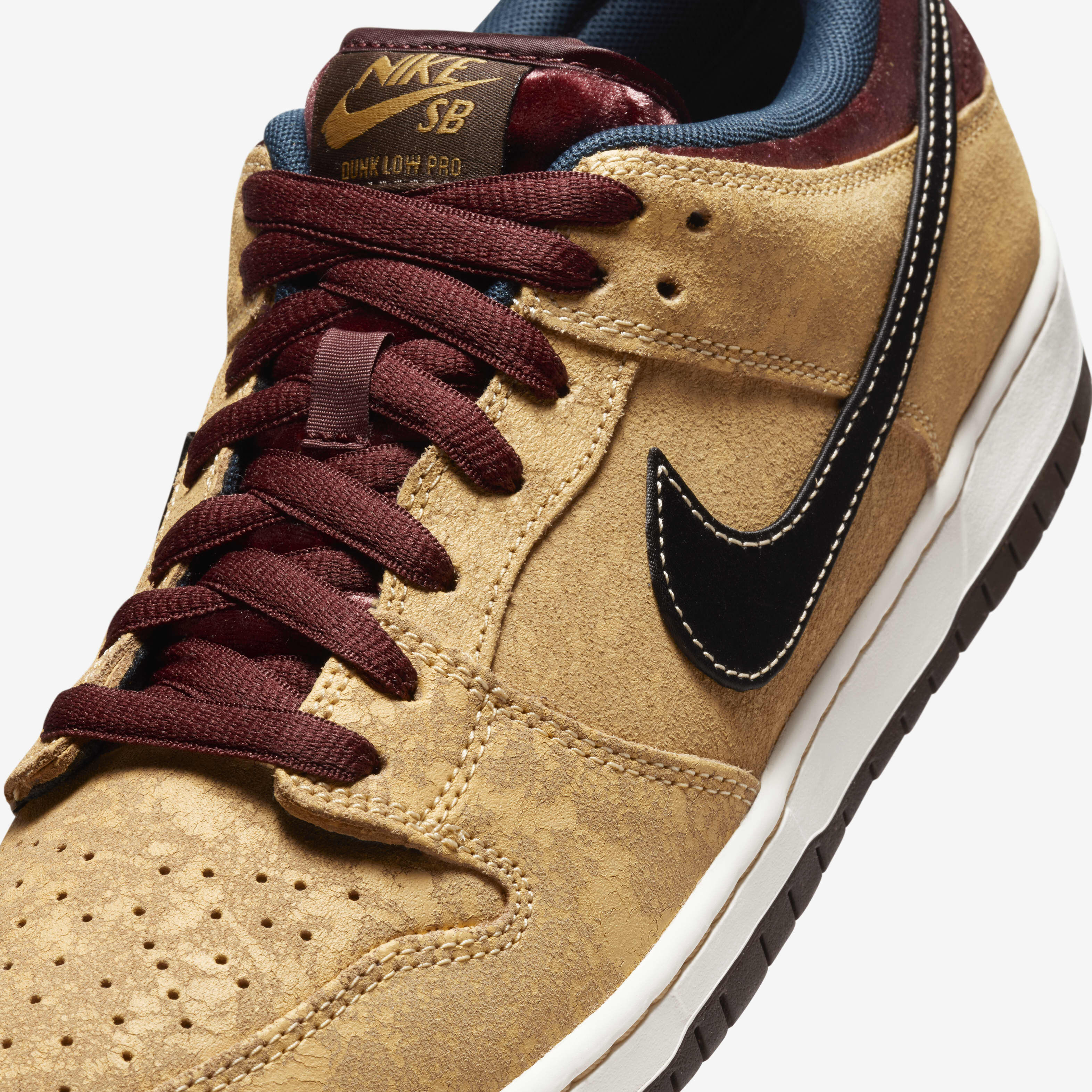 Wanted nike sb dunks low outlet