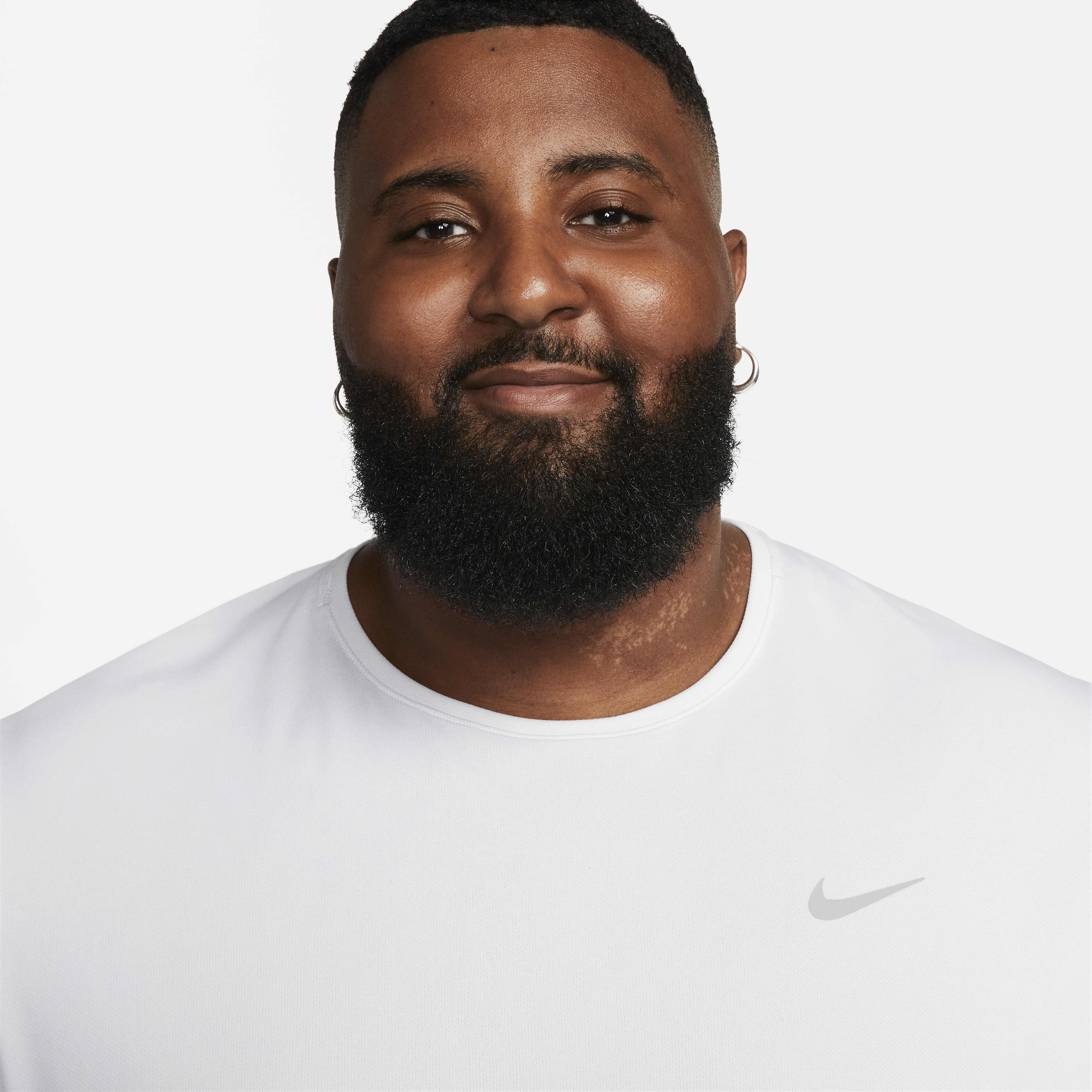 نايكي ميلر image number 8