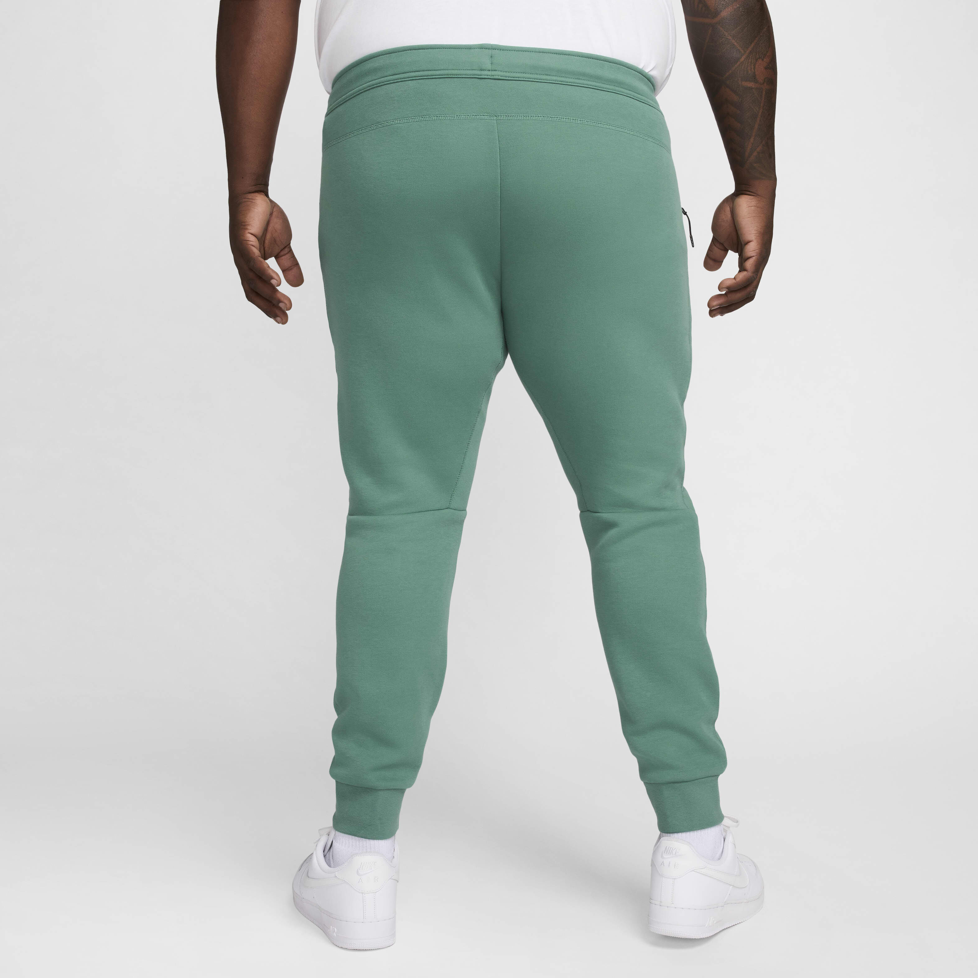 nike tech fleece pistachio frost
