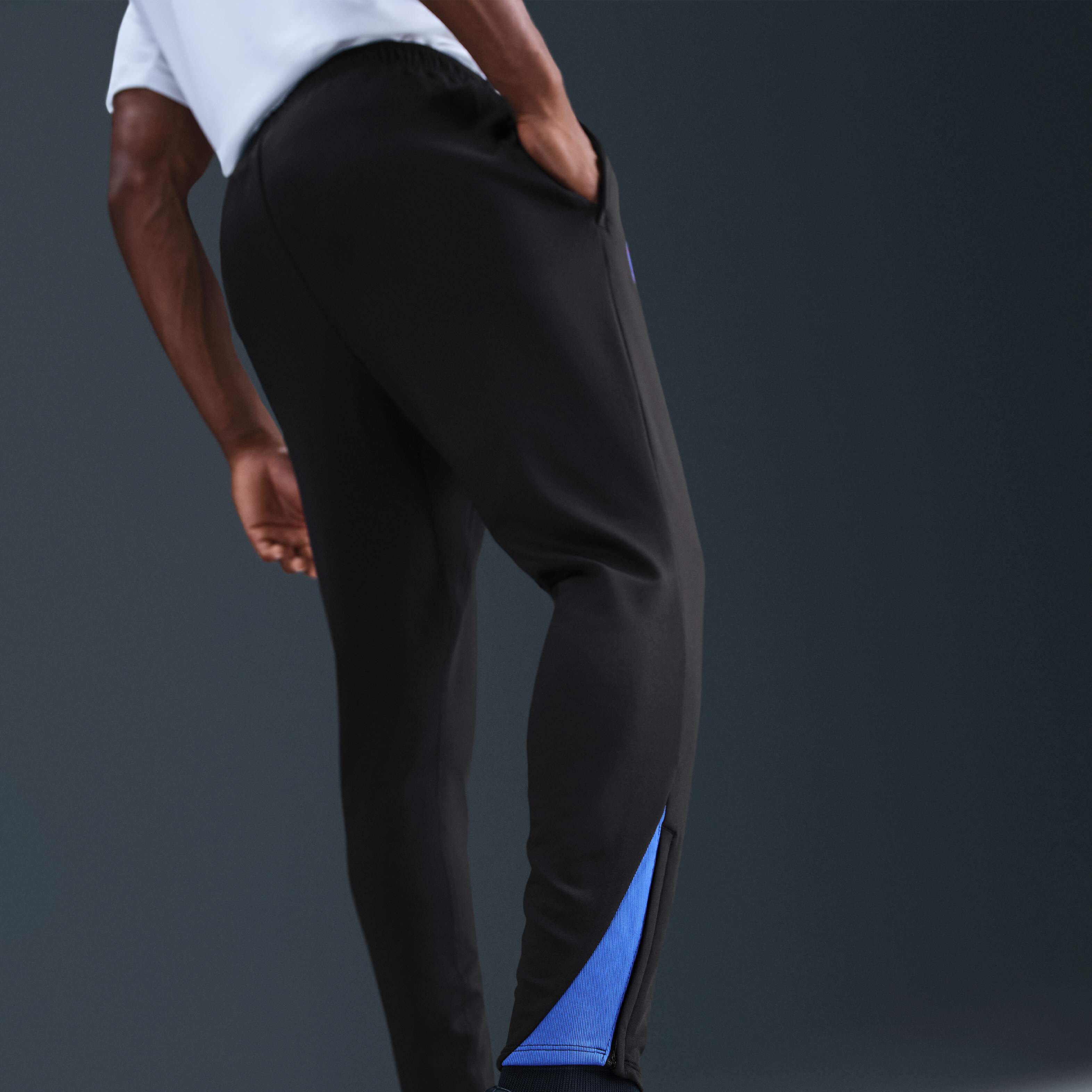 باريس سان-جيرمان سترايك البديل image number 2