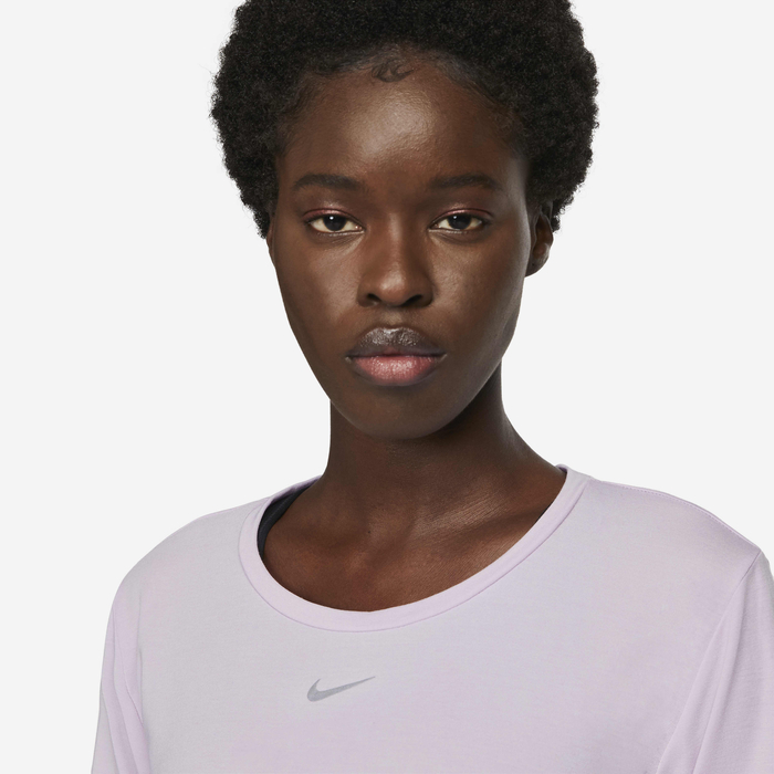 نايكي دراي-فت UV ون لوكس image number 2 نايكي دراي-فت UV ون لوكس image number 2