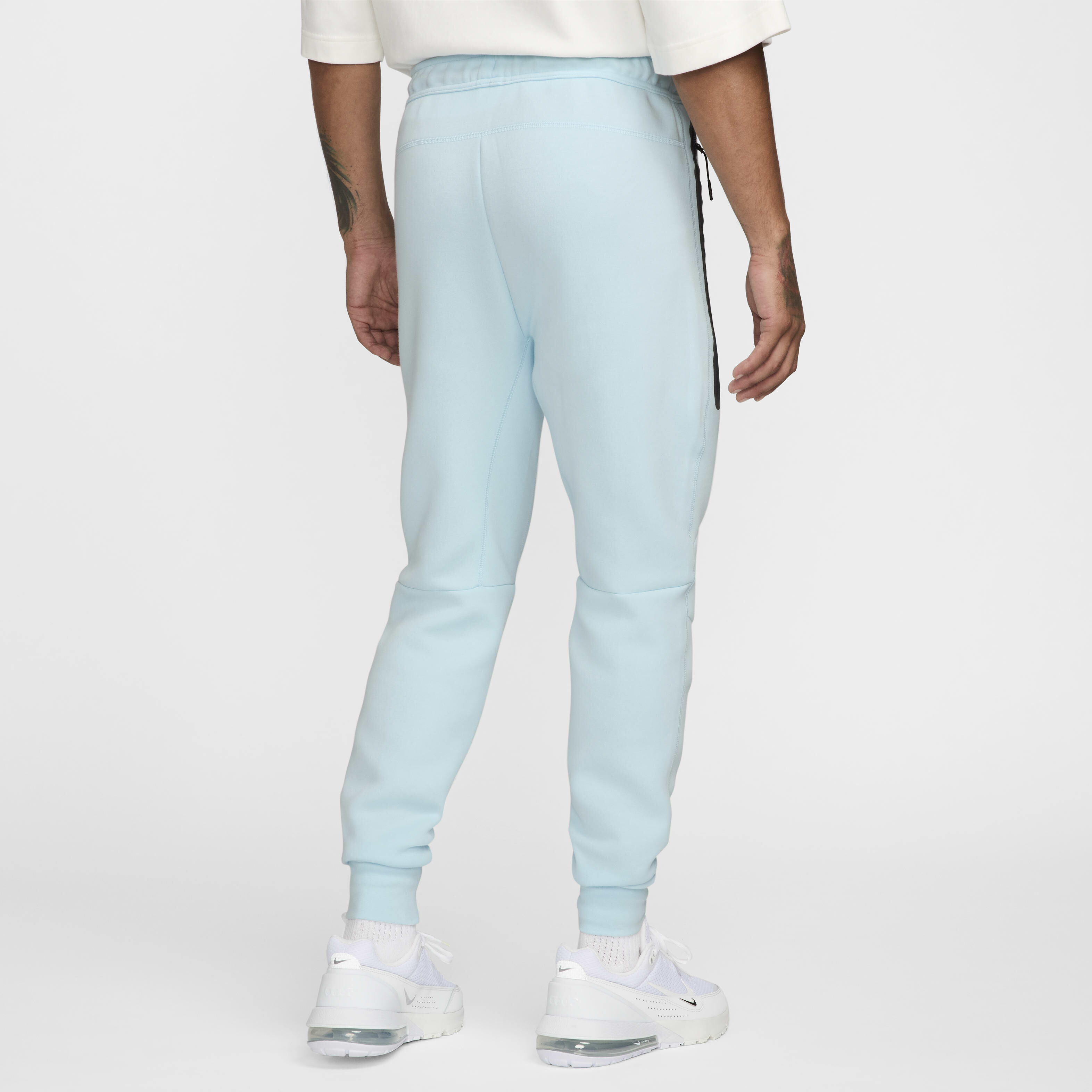 Nike Sportswear Tech Fleece image number 1