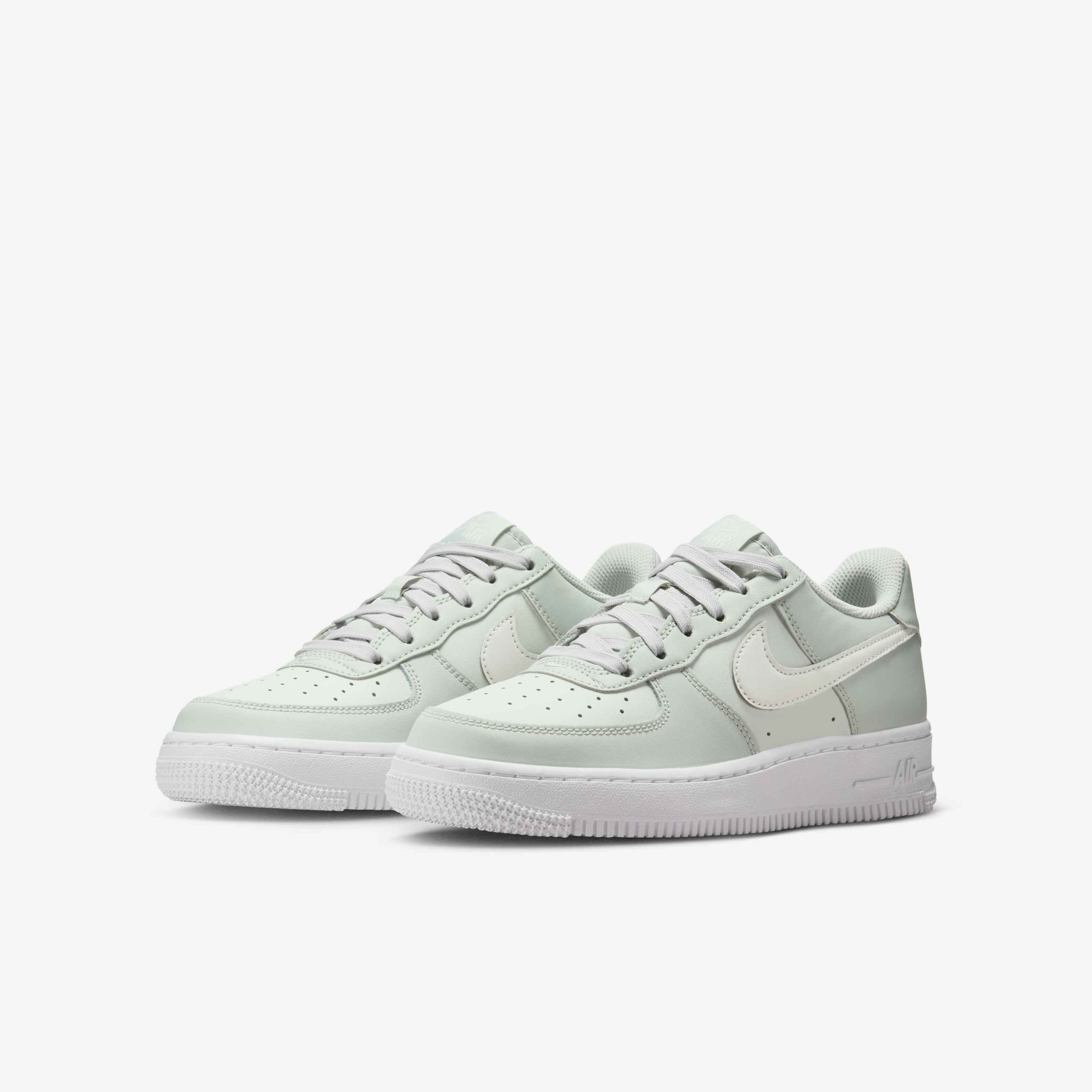 Nike Air Force 1 image number 4