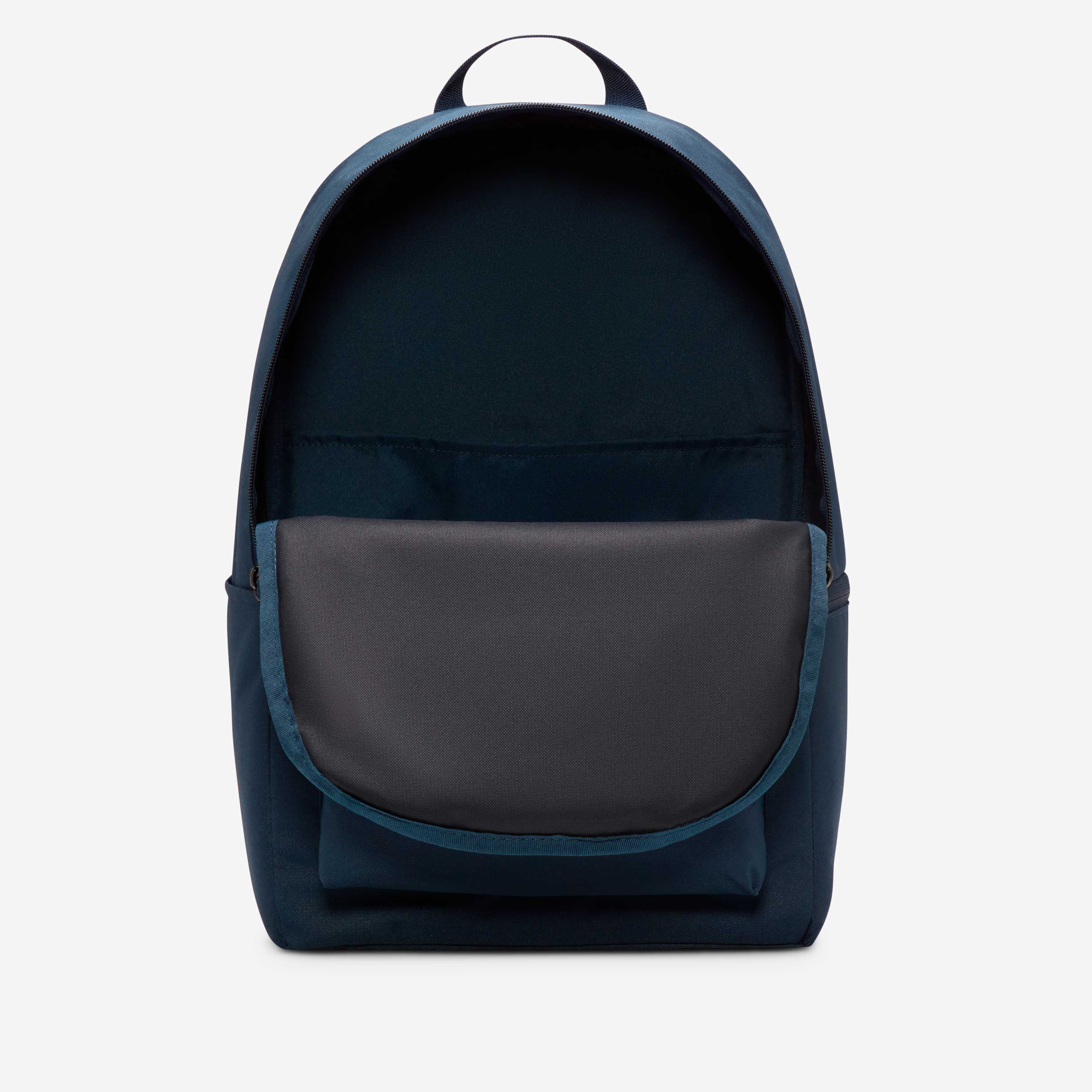 Paris Saint-Germain image number 3