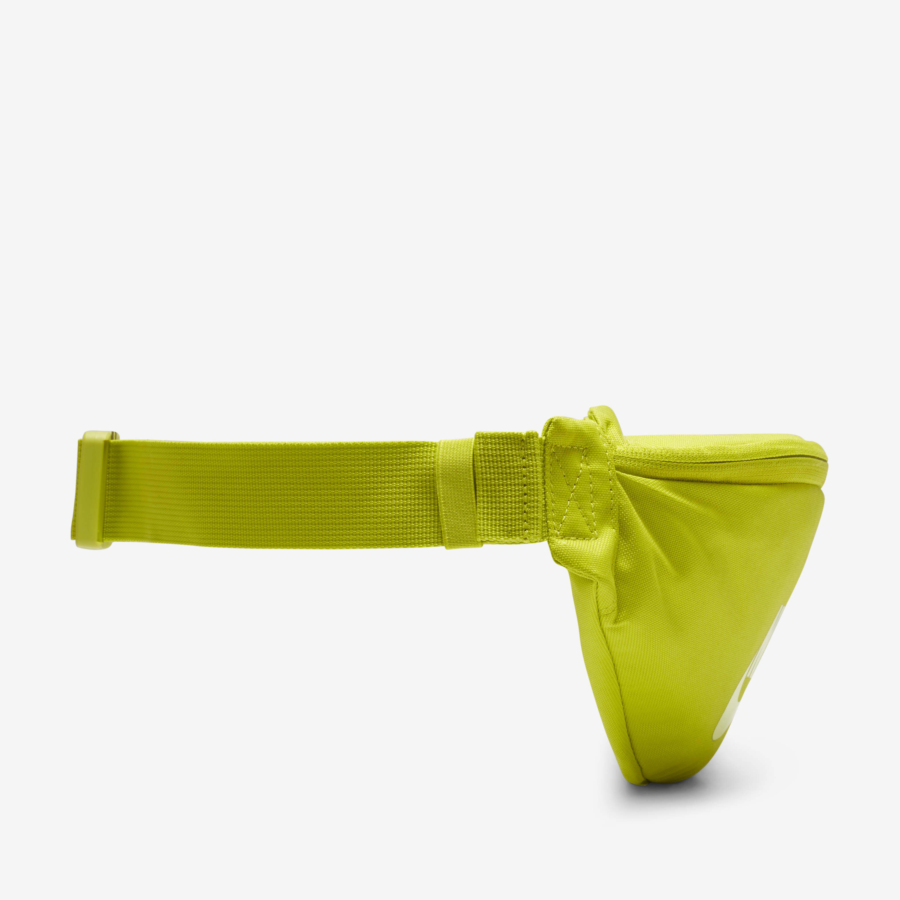 نايكي هيرتج image number 2