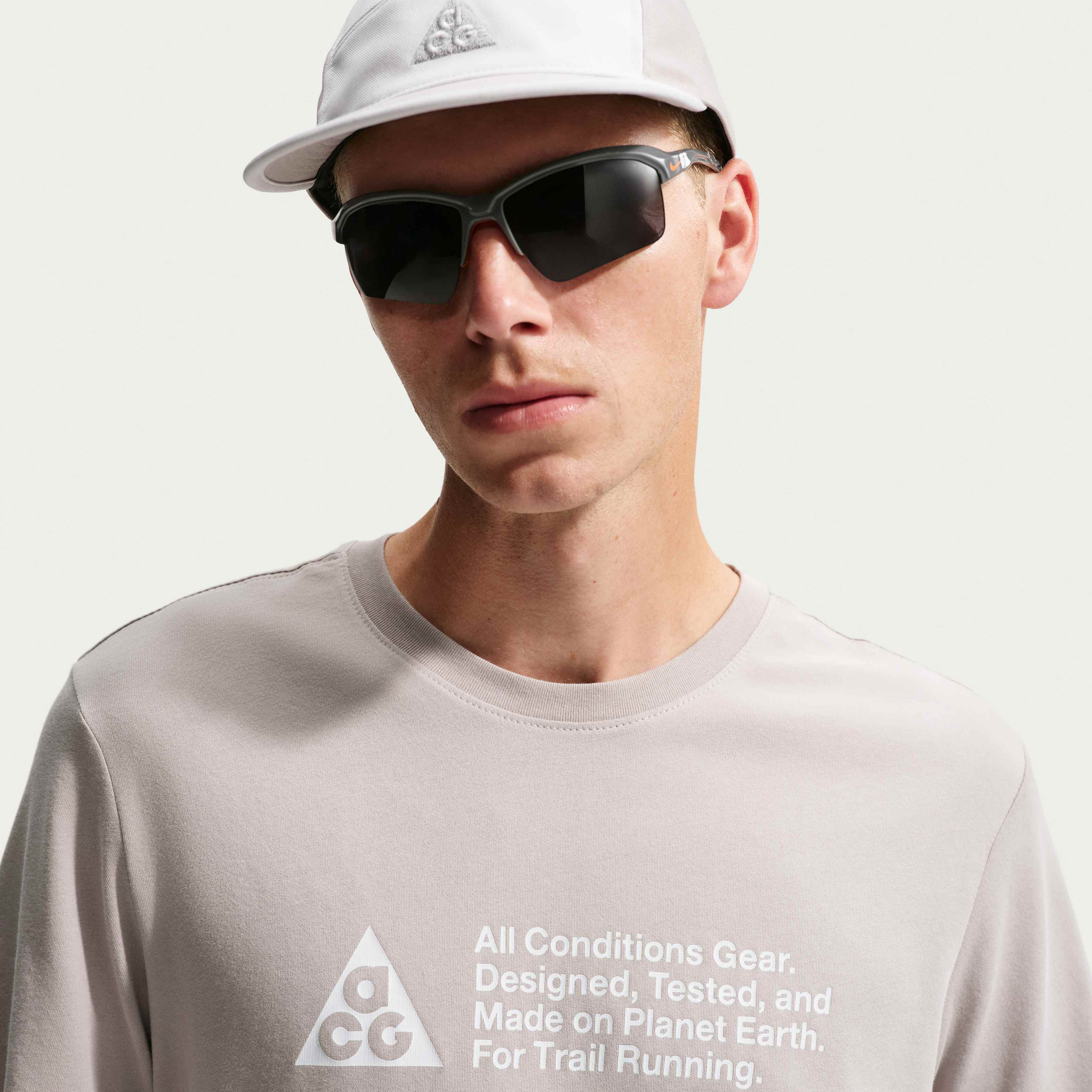 Nike ACG image number 2