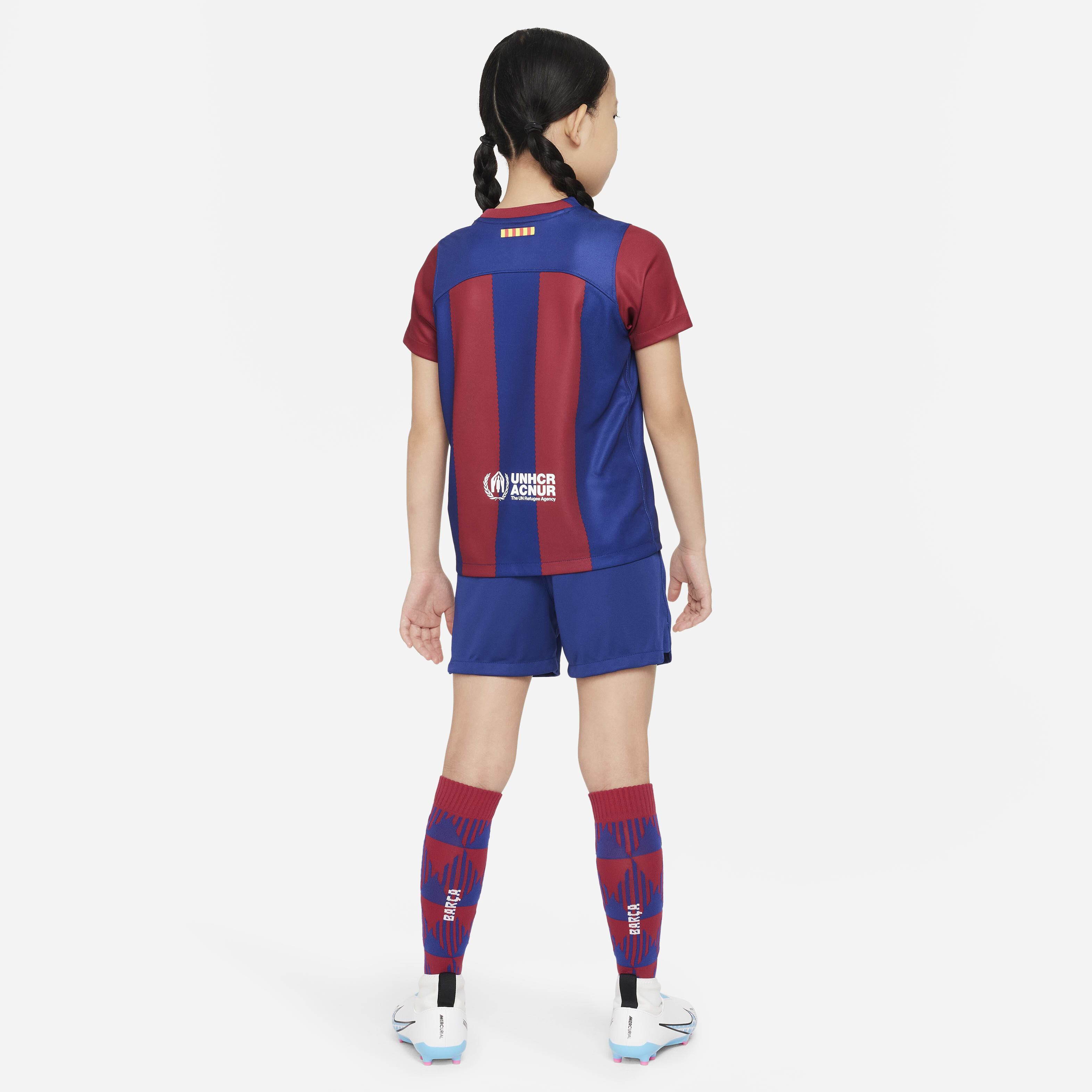 F.C. Barcelona 2023/24 Home image number 1