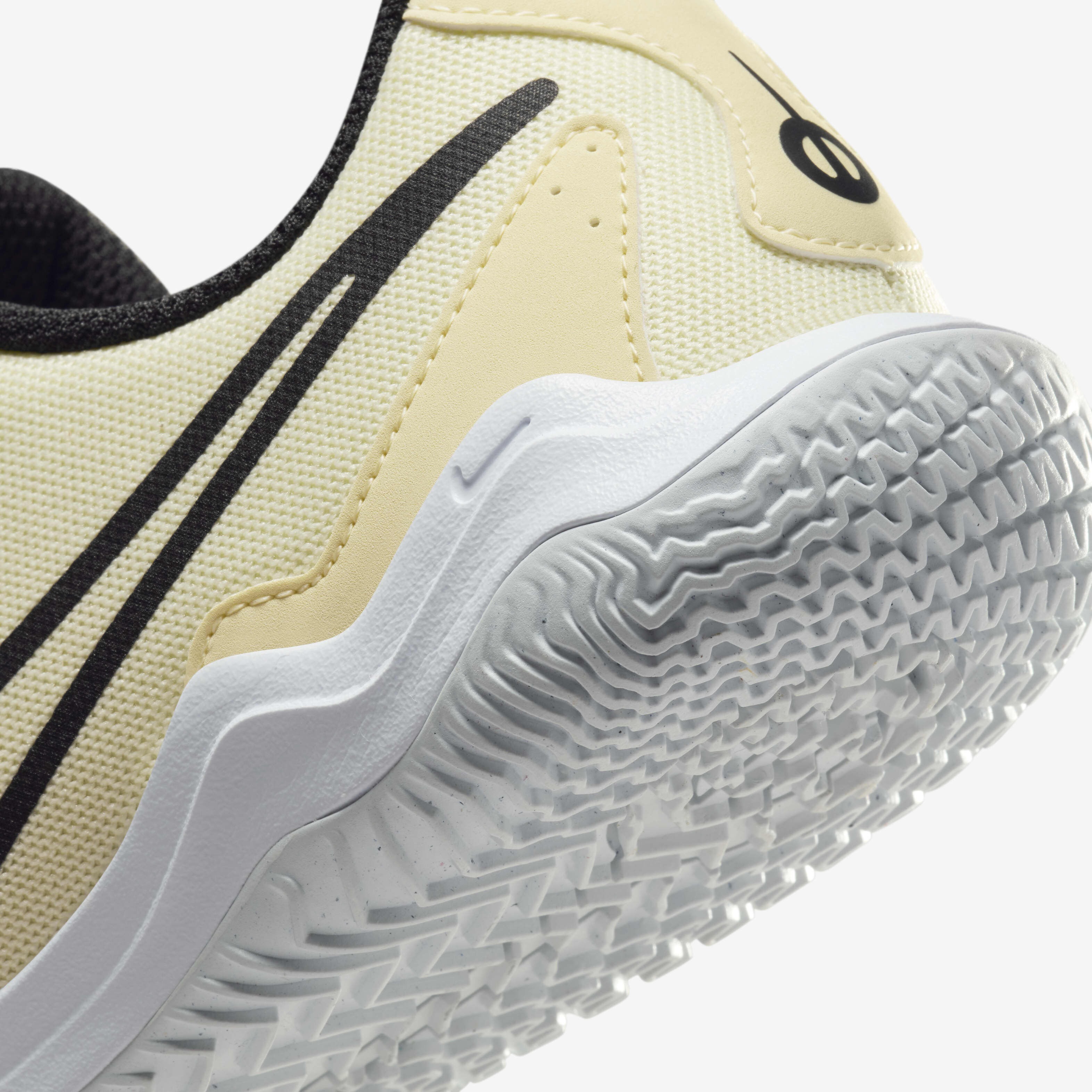 Nike tennis shoes mens academy on sale