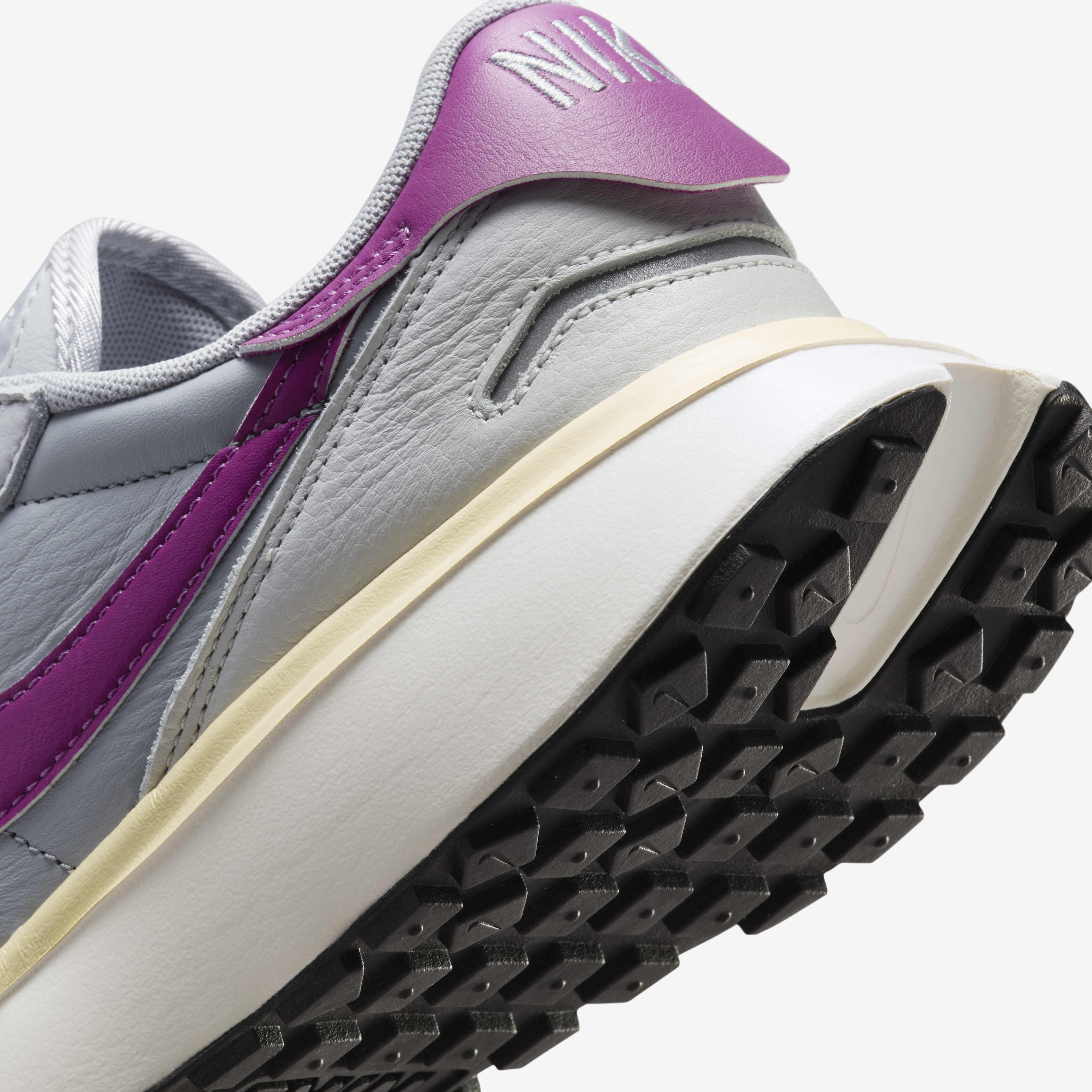 Nike Phoenix Waffle Leather image number 7