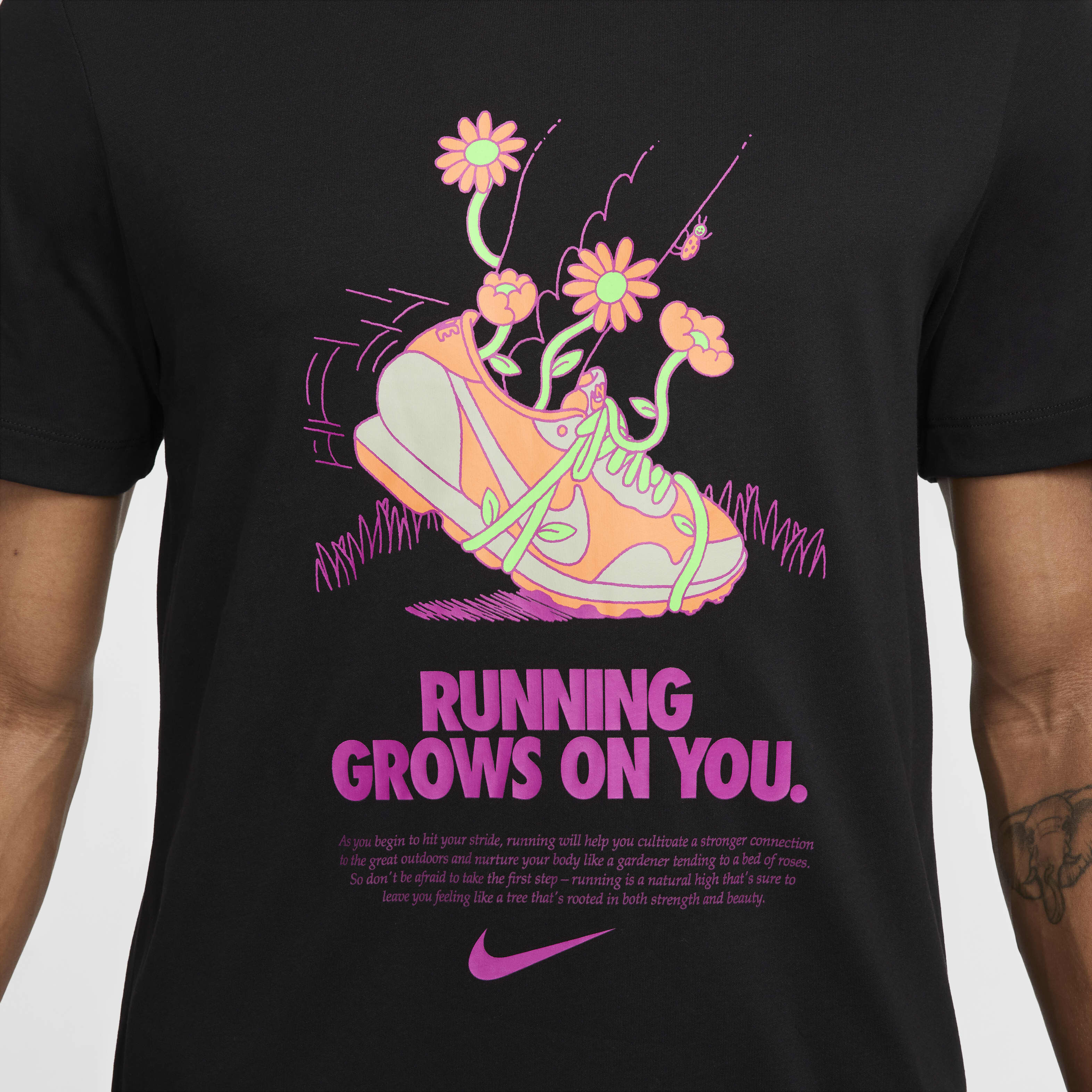 Buy Nike Men s Dri FIT Running T Shirt Black Nike Kuwait Official