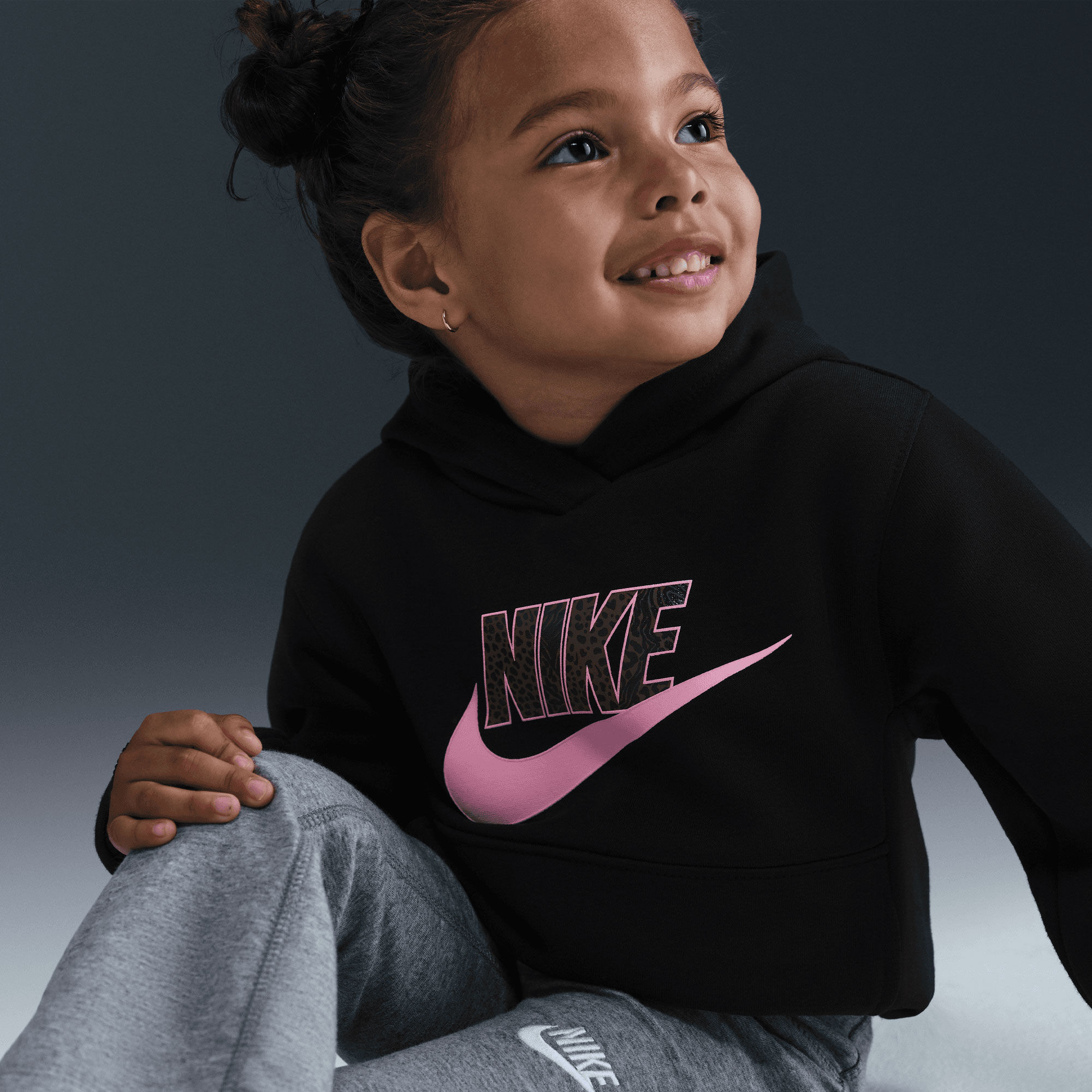 Nike Wild Warmth image number 3