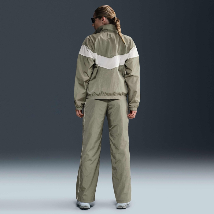 Nike Windrunner image number 3 Nike Windrunner image number 3